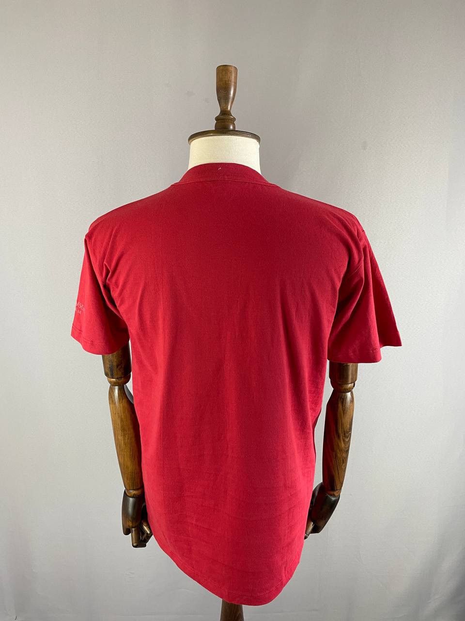 Versace Gianni Versace Profumi Tee T Shirt Big Logo Red Size US XL / EU 56 / 4 - 2 Thumbnail