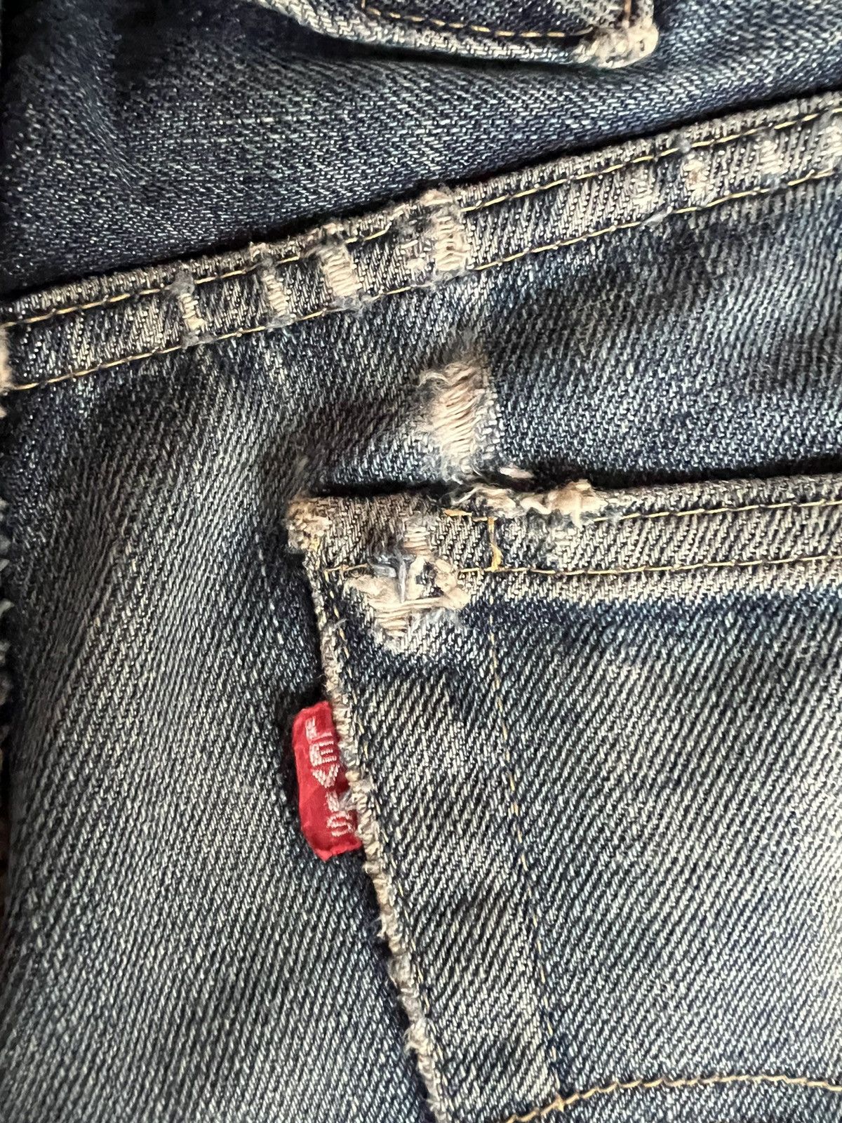 Levi's × Levi's Vintage Clothing VINTAGE LEVIS 702 BIG E SELVEDGE DISTRESSED JEANS Size US 32 / EU 48 - 17 Thumbnail