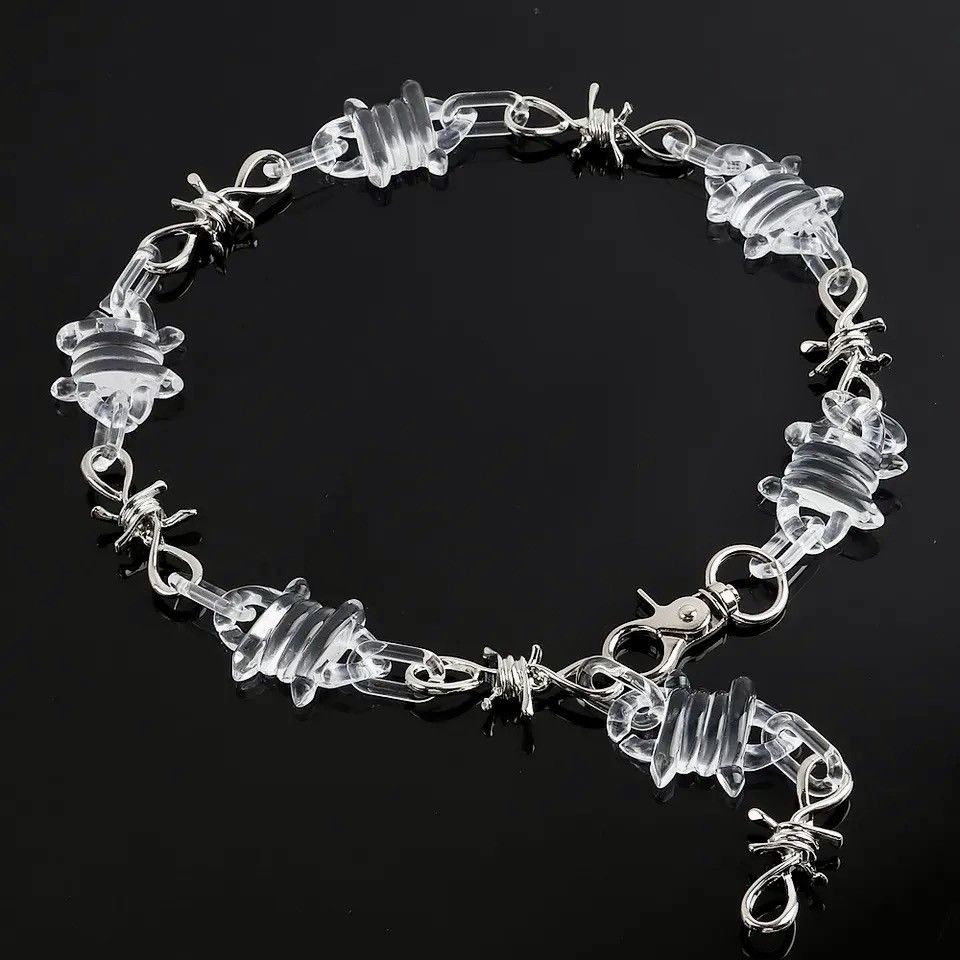 Vintage Acrylic Spike Thorns Necklace Size ONE SIZE - 4 Thumbnail