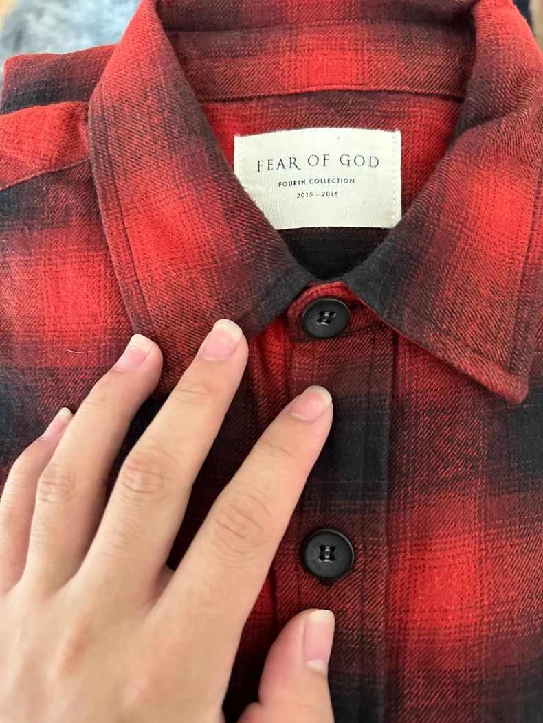 Fear of God Fear of God Render the red shirt Size US S / EU 44-46 / 1 - 3 Thumbnail