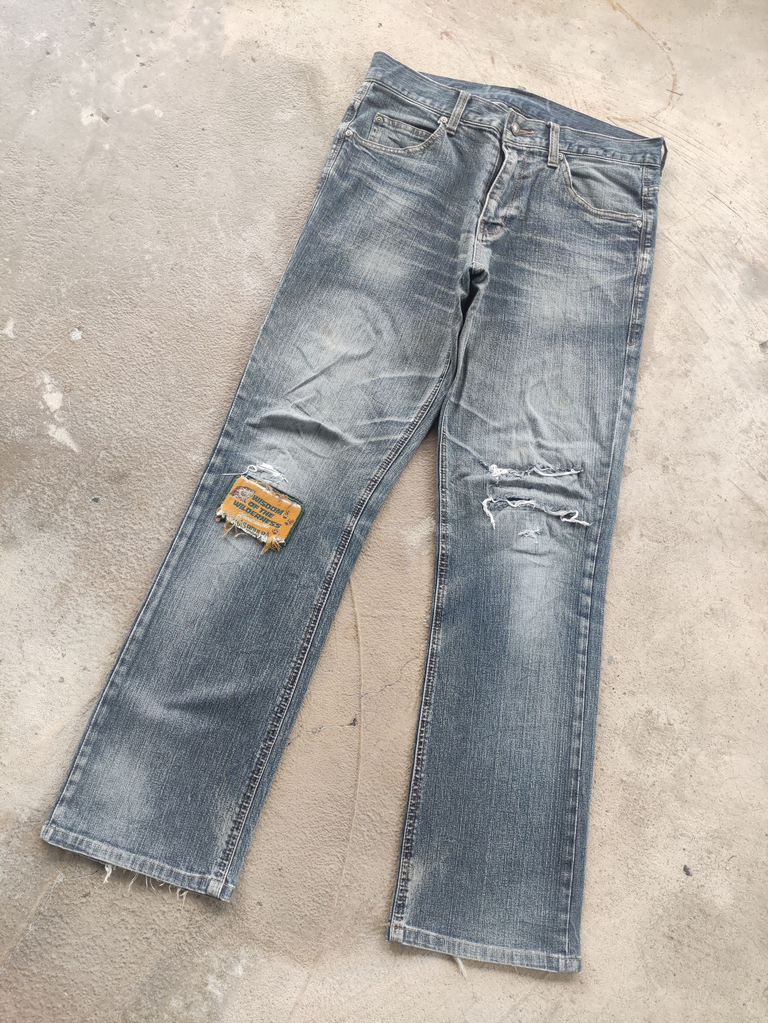 Japanese Brand Vintage Japanese Jean Distressed Faded Denim Size US 32 / EU 48 - 2 Thumbnail