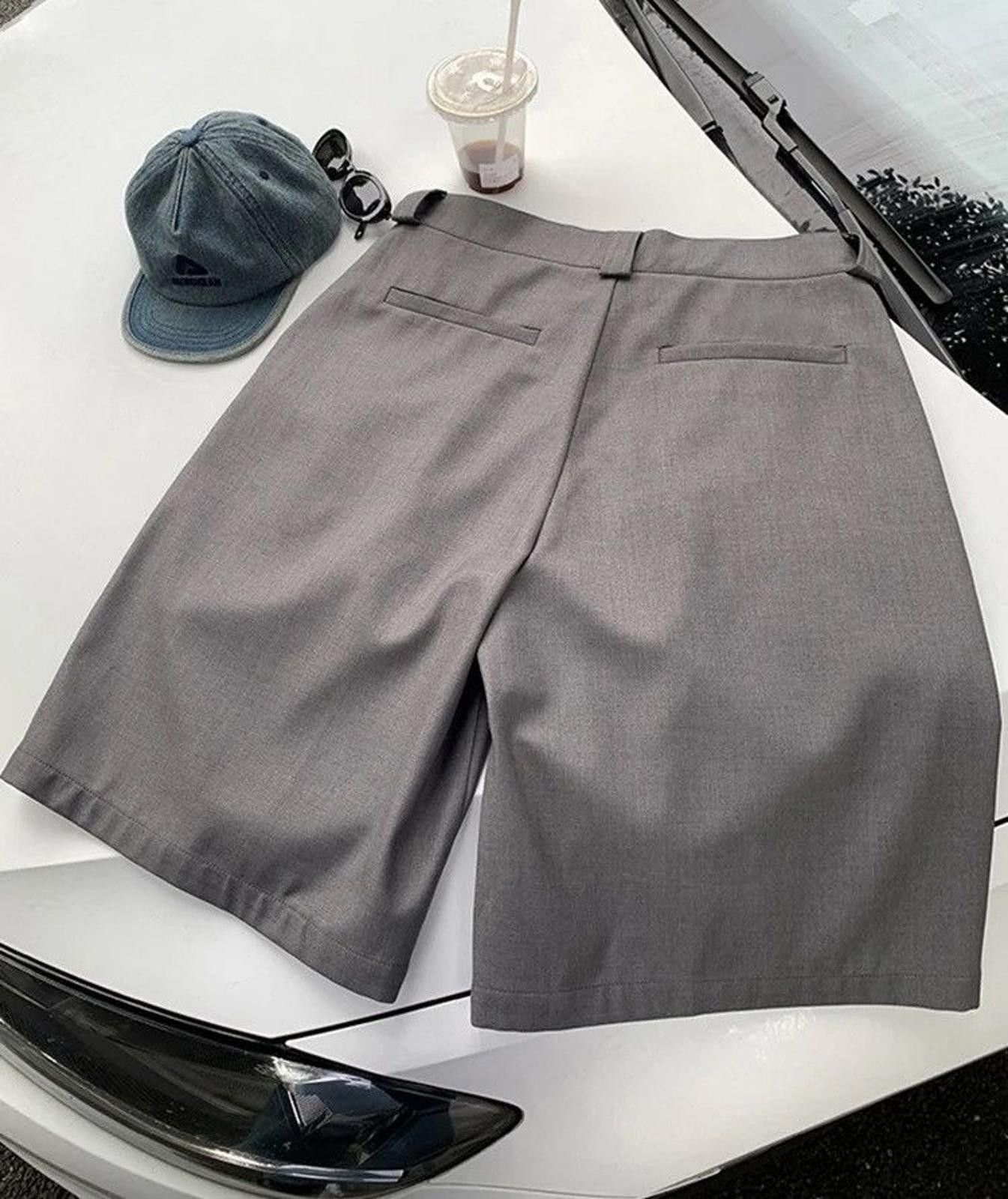 Other Gray Wide Leg Pleated Shorts, Relaxed Fit Knee-Length Shorts Size US 32 / EU 48 - 3 Thumbnail