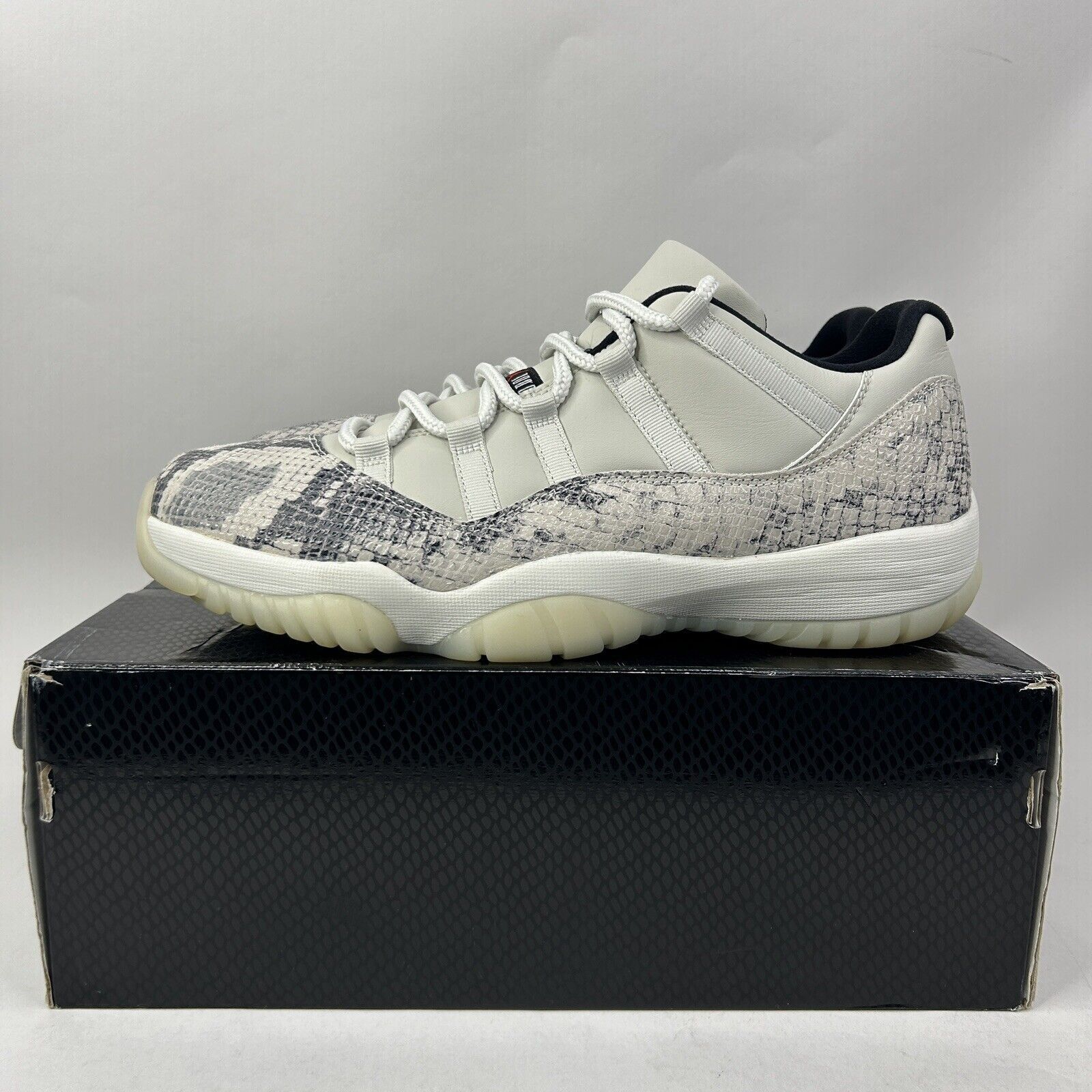 Nike Nike Air Jordan 11 Low Retro “Light Bone Snakeskin” 2024 Size US 11.5 / EU 44-45 - 6 Thumbnail