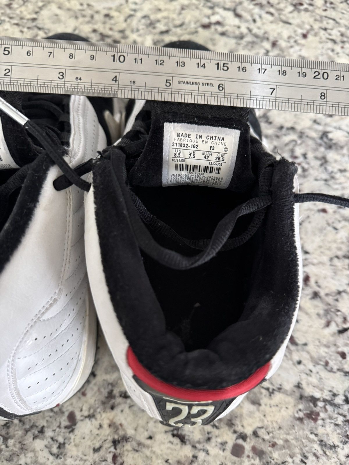 Jordan Brand Jordan 14 Retro “Black Toe” 2006 Size US 8.5 / EU 41-42 - 6 Thumbnail