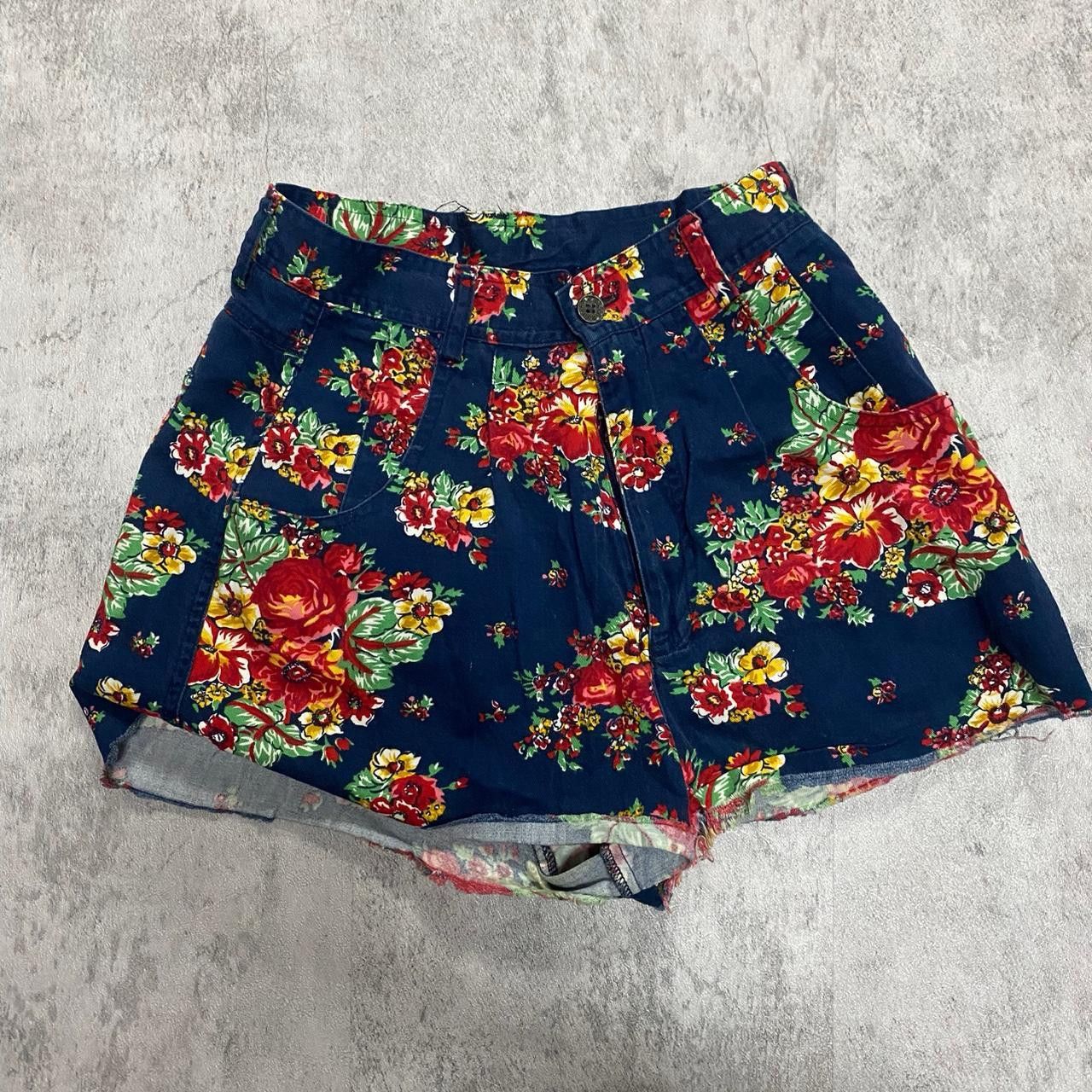 Other Navy blue floral print shorts Retro 90s Vacation Summer Size 27" / US 4 / IT 40 - 1 Thumbnail
