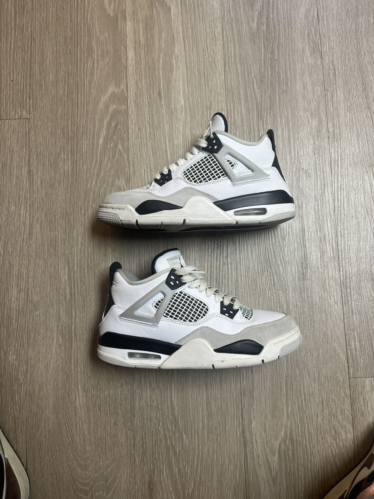 Jordan Brand Air Jordan 4 Retro (GS) Size US 6 / EU 39 - 6 Thumbnail