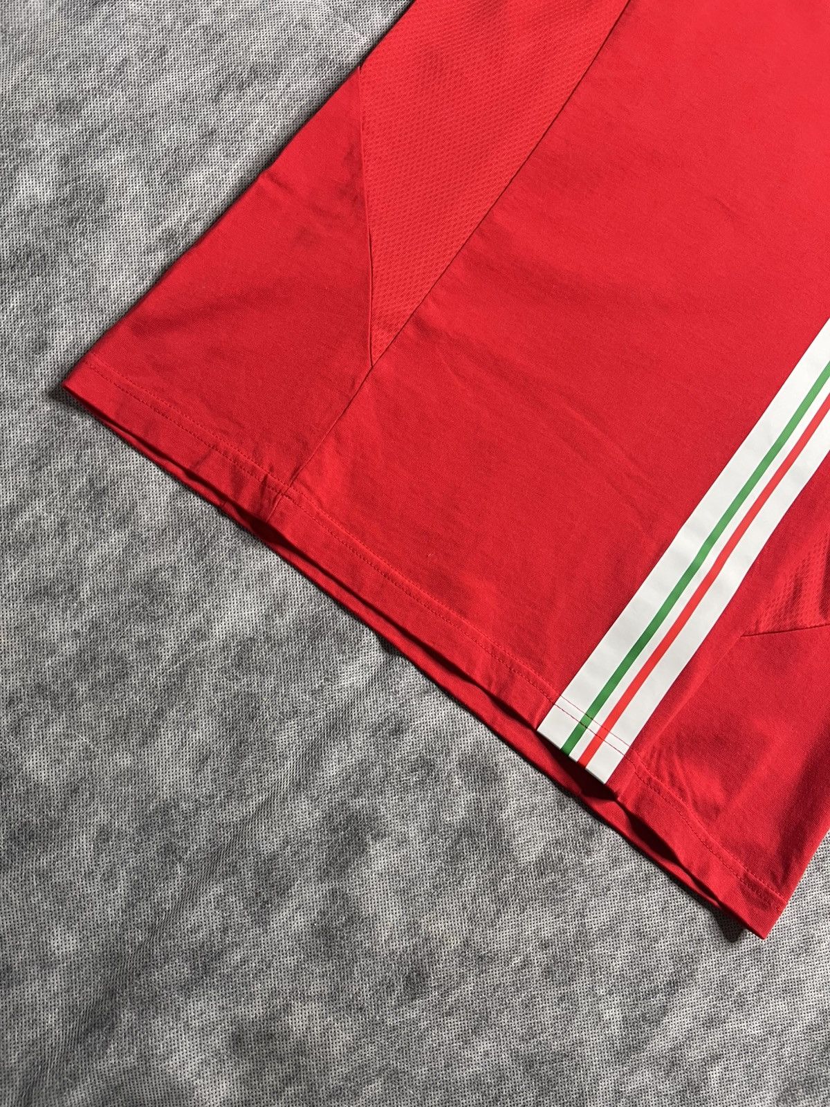 Ferrari × Puma Vintage Puma Ferrari T-Shirt Formula One Pirelli Size US M / EU 48-50 / 2 - 6 Thumbnail