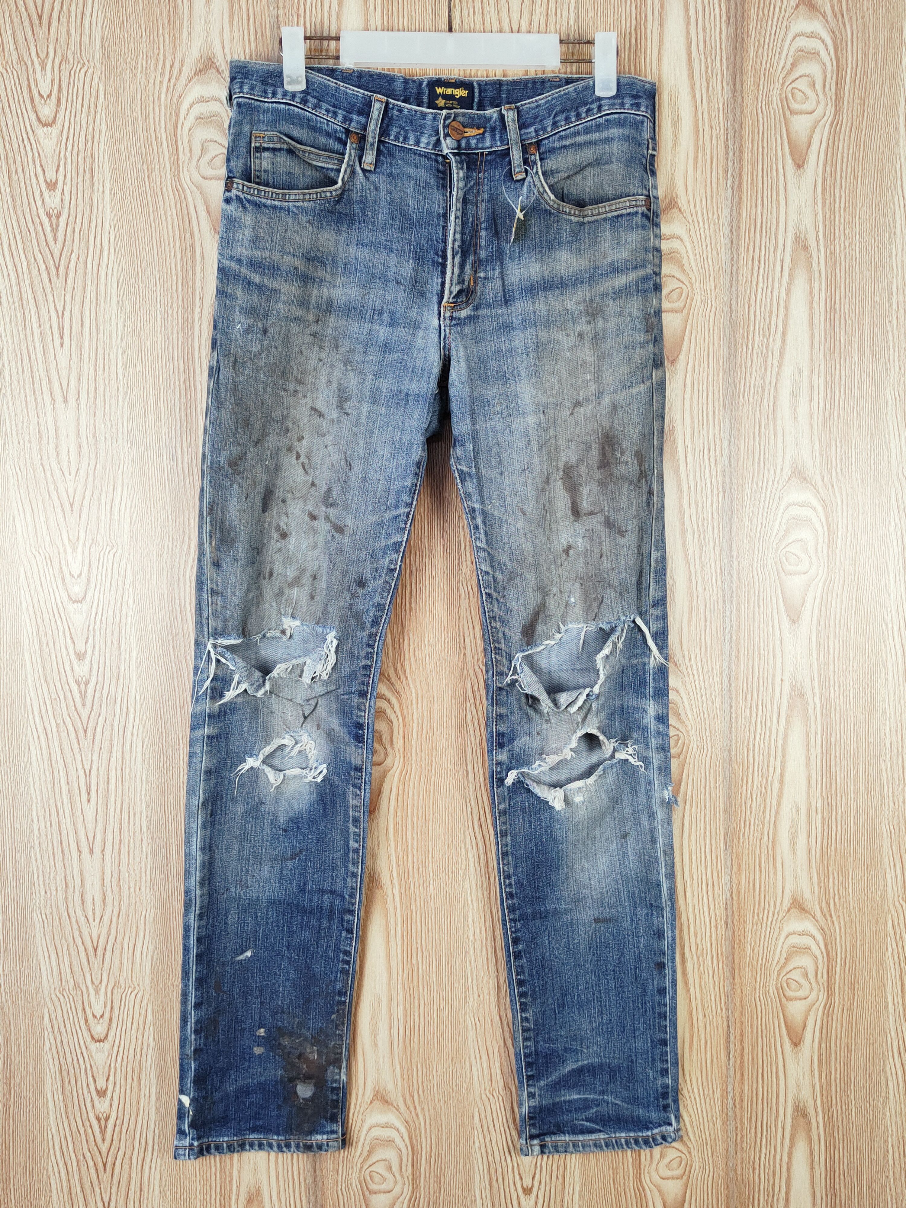 Wrangler Dark Blue Distressed Ripped denim Jeans #W501