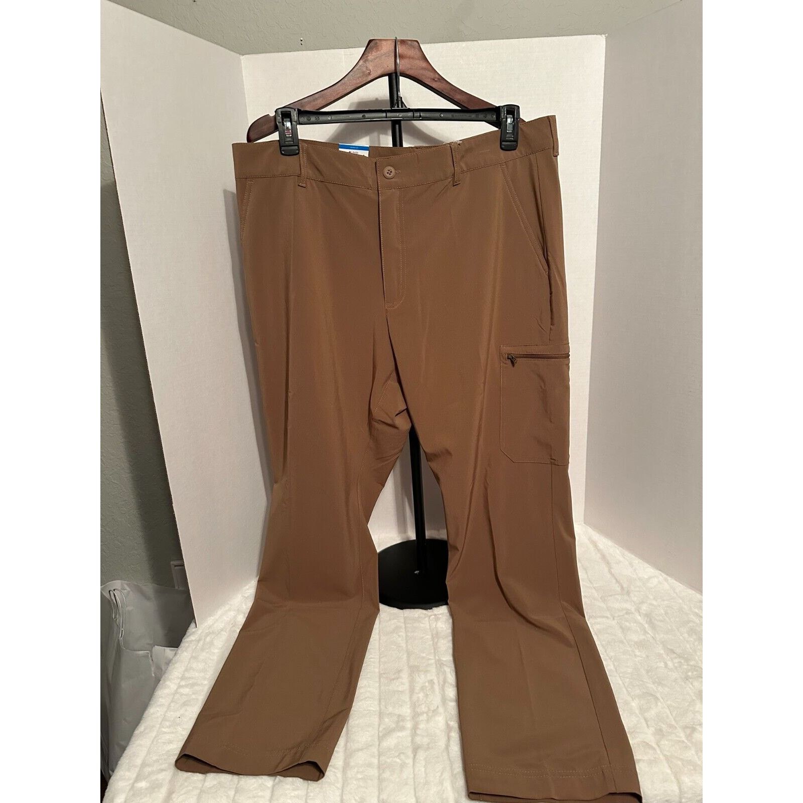 Columbia Men's Columbia Narrows Point Pants, 38x32, NWT Size US 38 / EU 54 - 1 Thumbnail