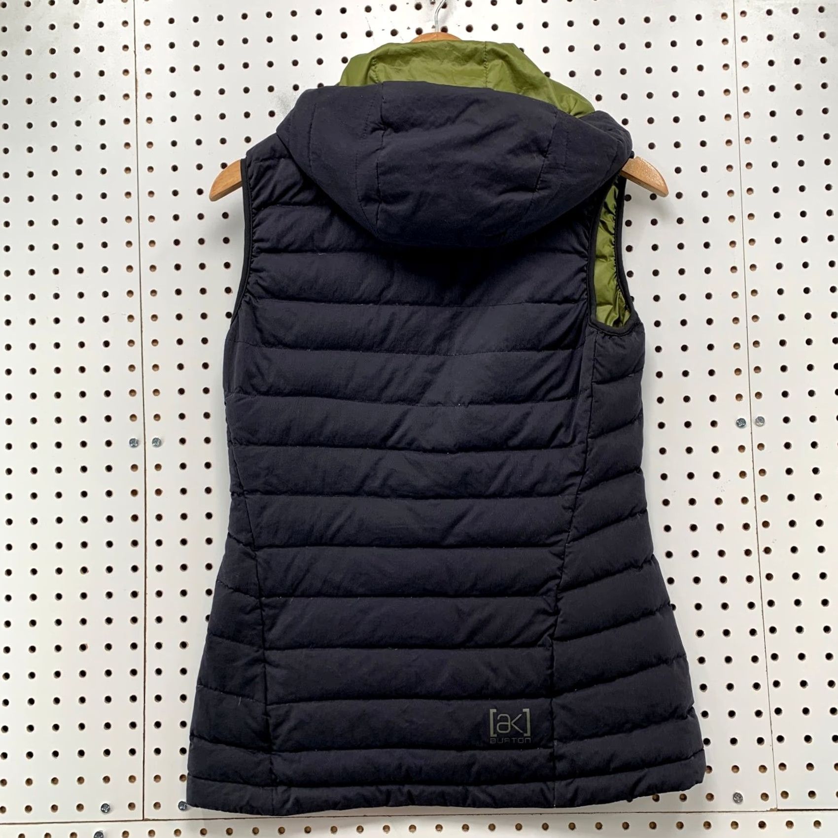 Burton Burton Down Puffer Vest Womens Small Black Hooded Dry Ride AK Black Green Vest Womens S Black Hooded Down Puffer Burton Size S / US 4 / IT 40 - 2 Thumbnail