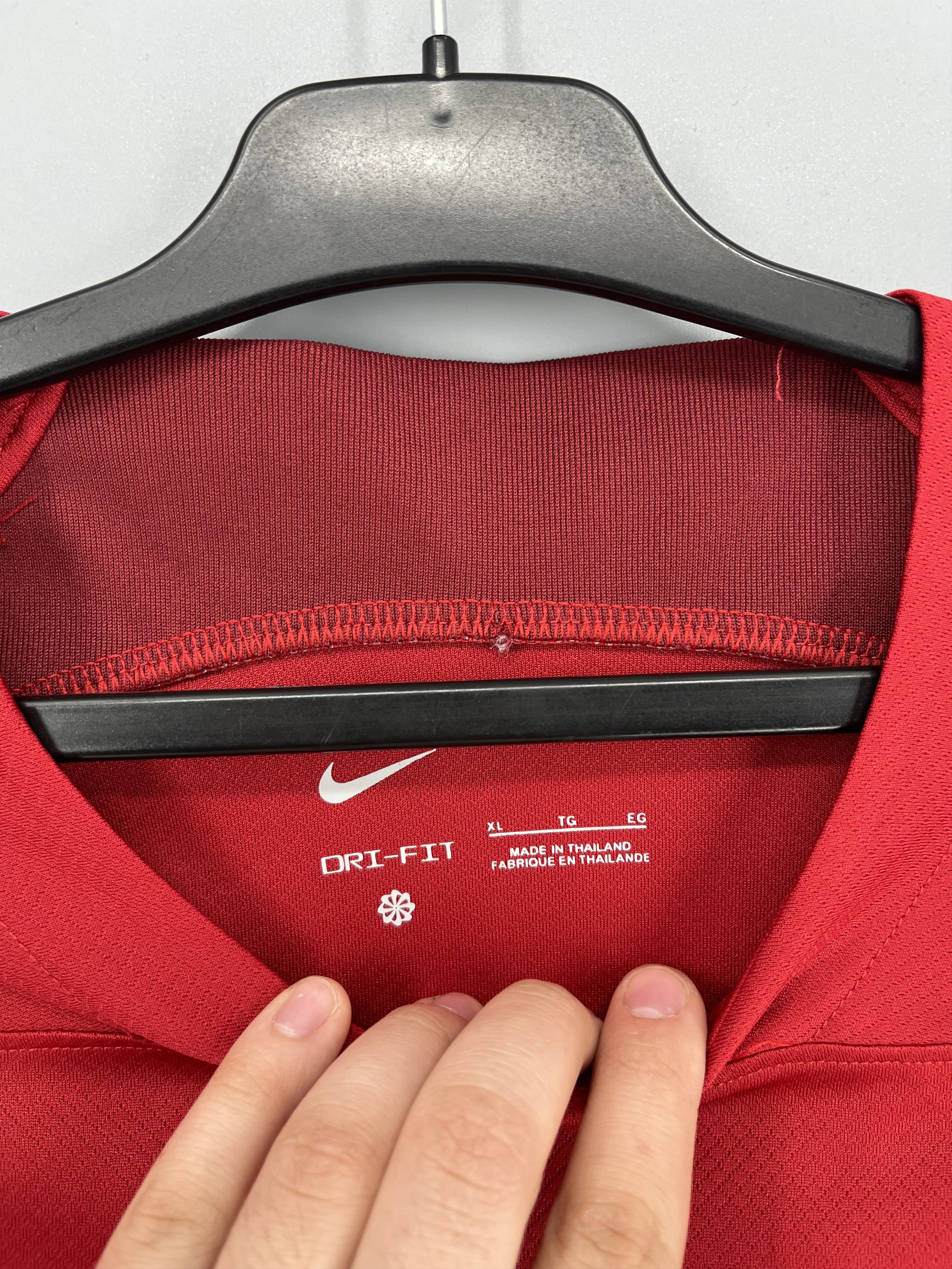 Nike Liverpool home football shirt jersey camiseta Nike Size US XL / EU 56 / 4 - 11 Thumbnail