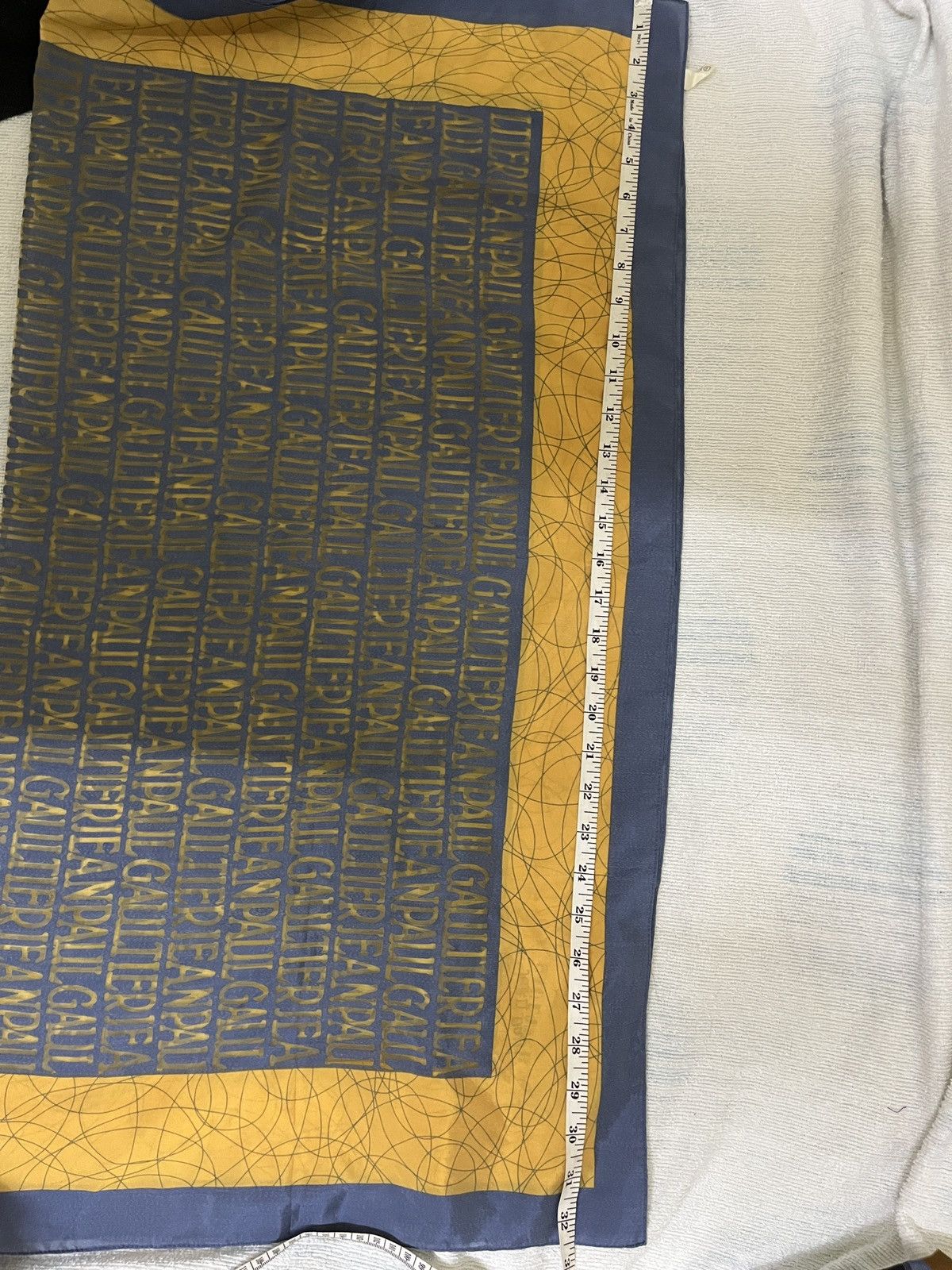 Jean Paul Gaultier Jean Paul Gaultier Large Scaft Shawl Size ONE SIZE - 5 Thumbnail