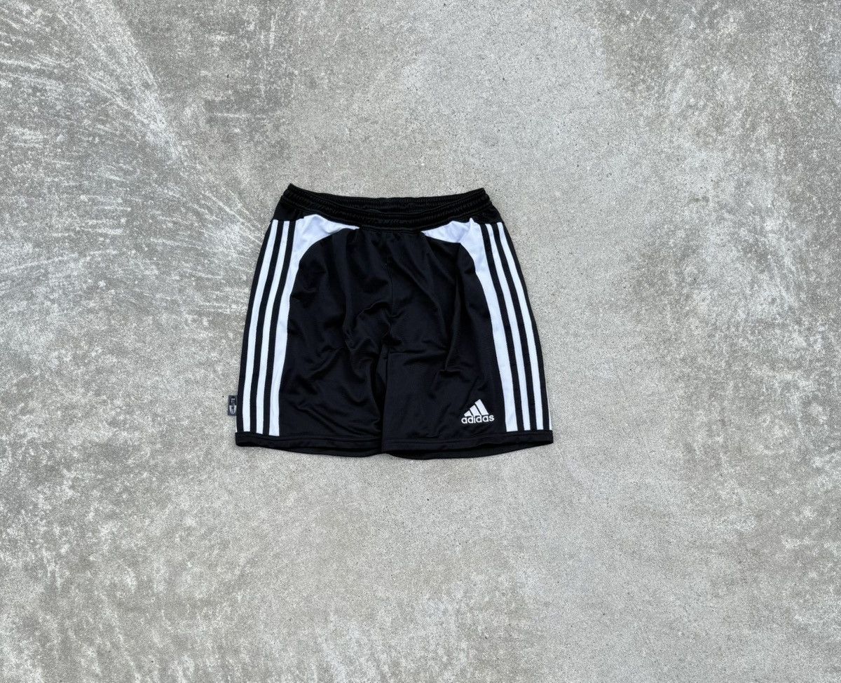 Adidas Vintage Adidas y2k streetwear track oversized shorts Size US 32 / EU 48 - 1 Thumbnail