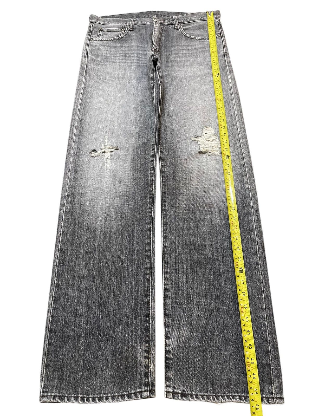 Uniqlo Vintage Japanese Uniqlo Faded Wash Distressed Loose Jeans Size US 34 / EU 50 - 12 Thumbnail