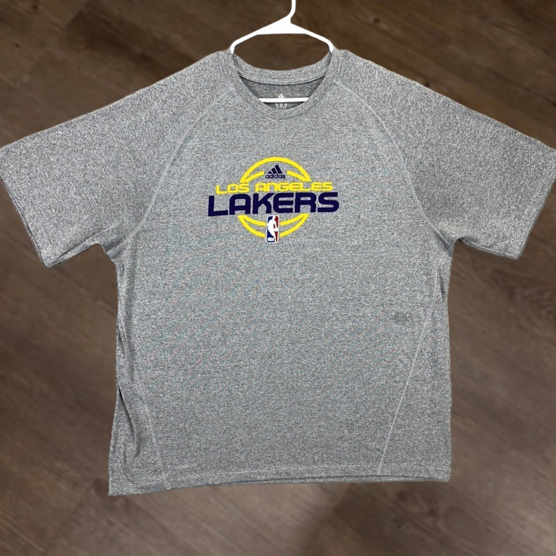 Adidas adidas Los Angeles Lakers T-Shirt Men 2XL Grey Short Sleeve Crew Neck Shirt Size US XXL / EU 58 / 5 - 1 Thumbnail