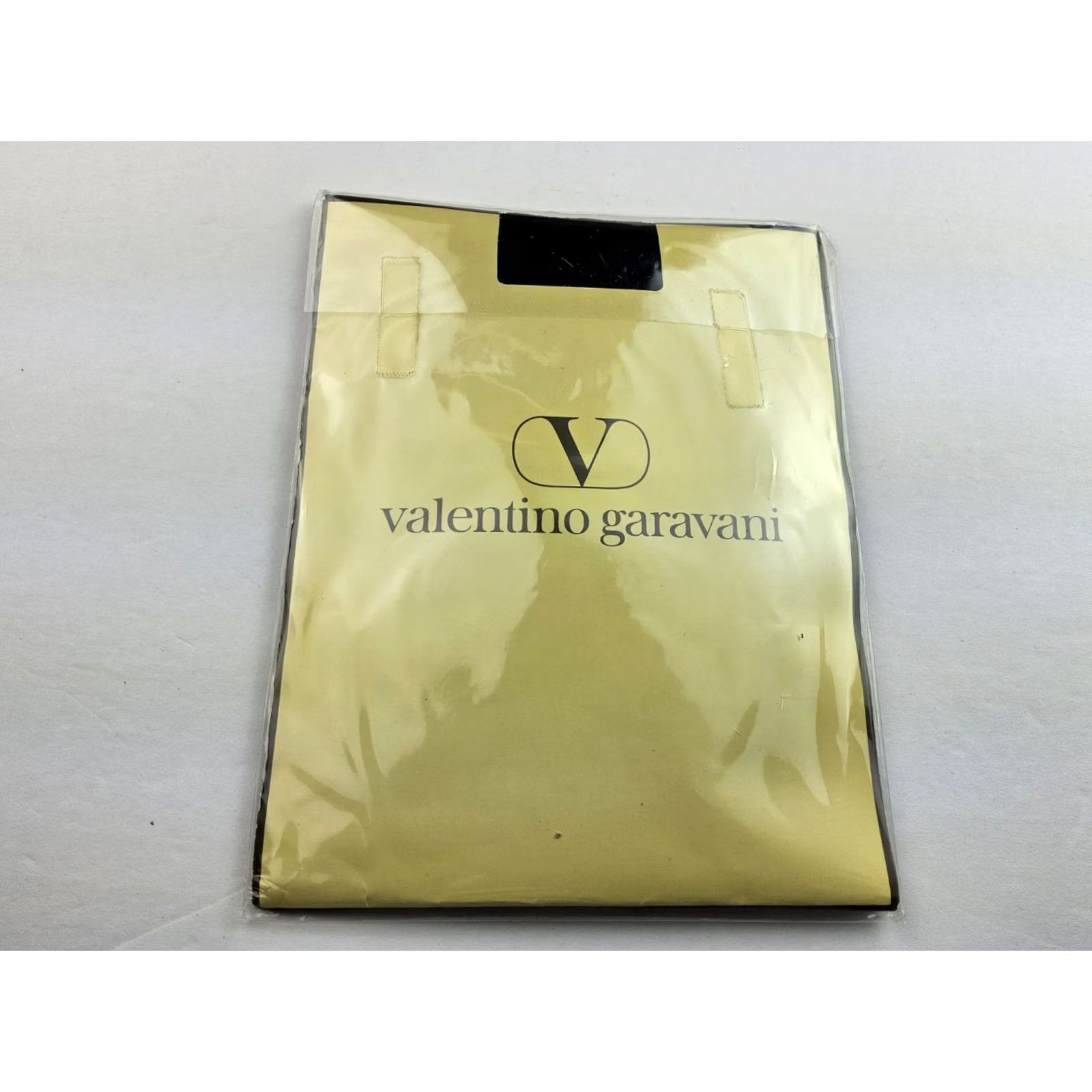 Valentino VINTAGE Valentino Pantyhose Tights Lace Pattern Women M taupe 85-93cm 150-160cm Japan Size M Size 32" / US 10 / IT 46 - 4 Thumbnail