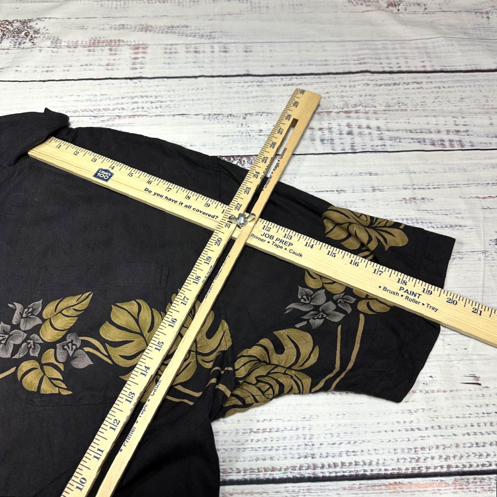 Hilo Hattie Hilo Hattie Mens Silk Short Sleeve Camp Shirt XL Black Button-Up Floral Size US XL / EU 56 / 4 - 3 Thumbnail