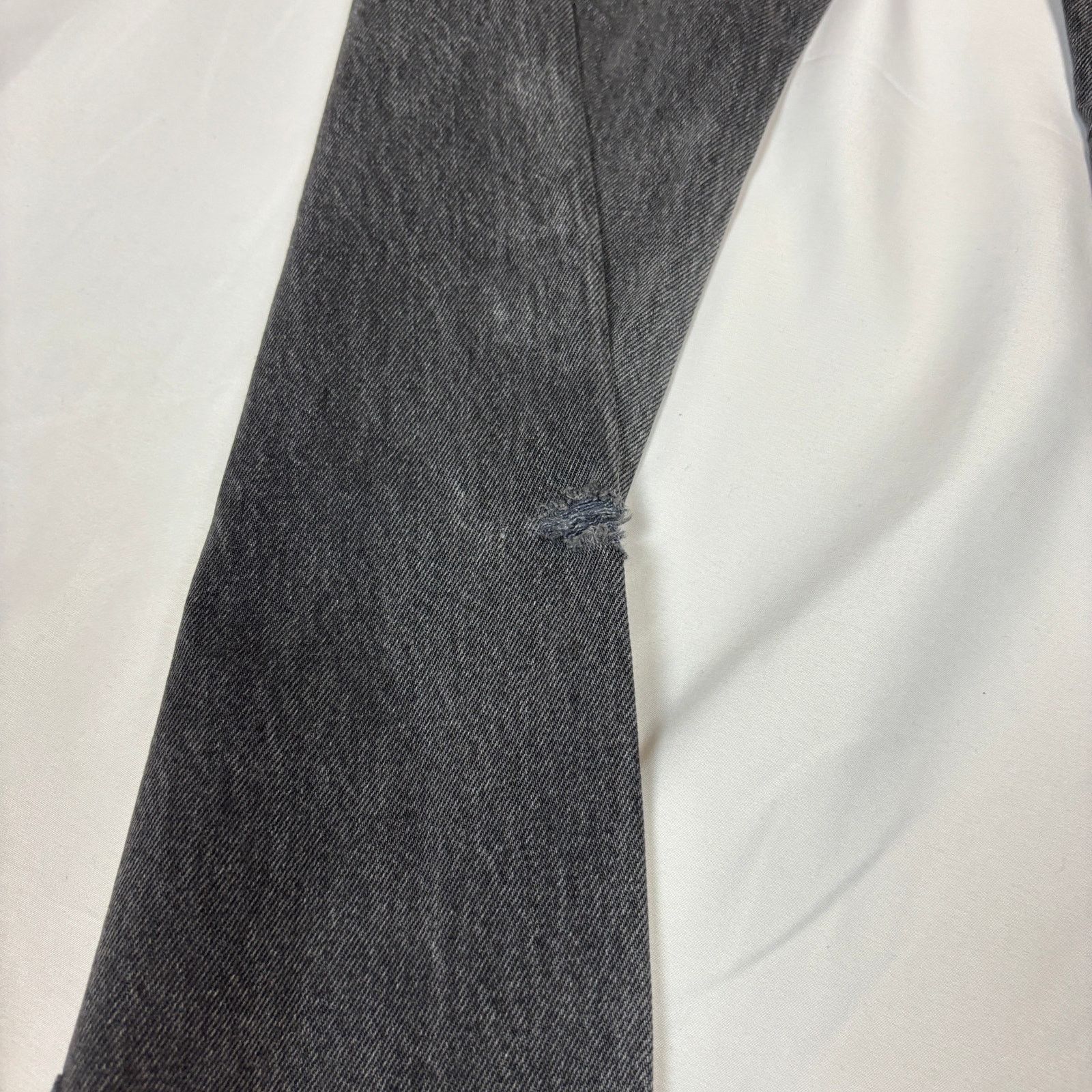 Levi's Vintage Levi's 501 Made in USA Straight Leg Jeans 35x29.5 Size US 35 - 11 Thumbnail