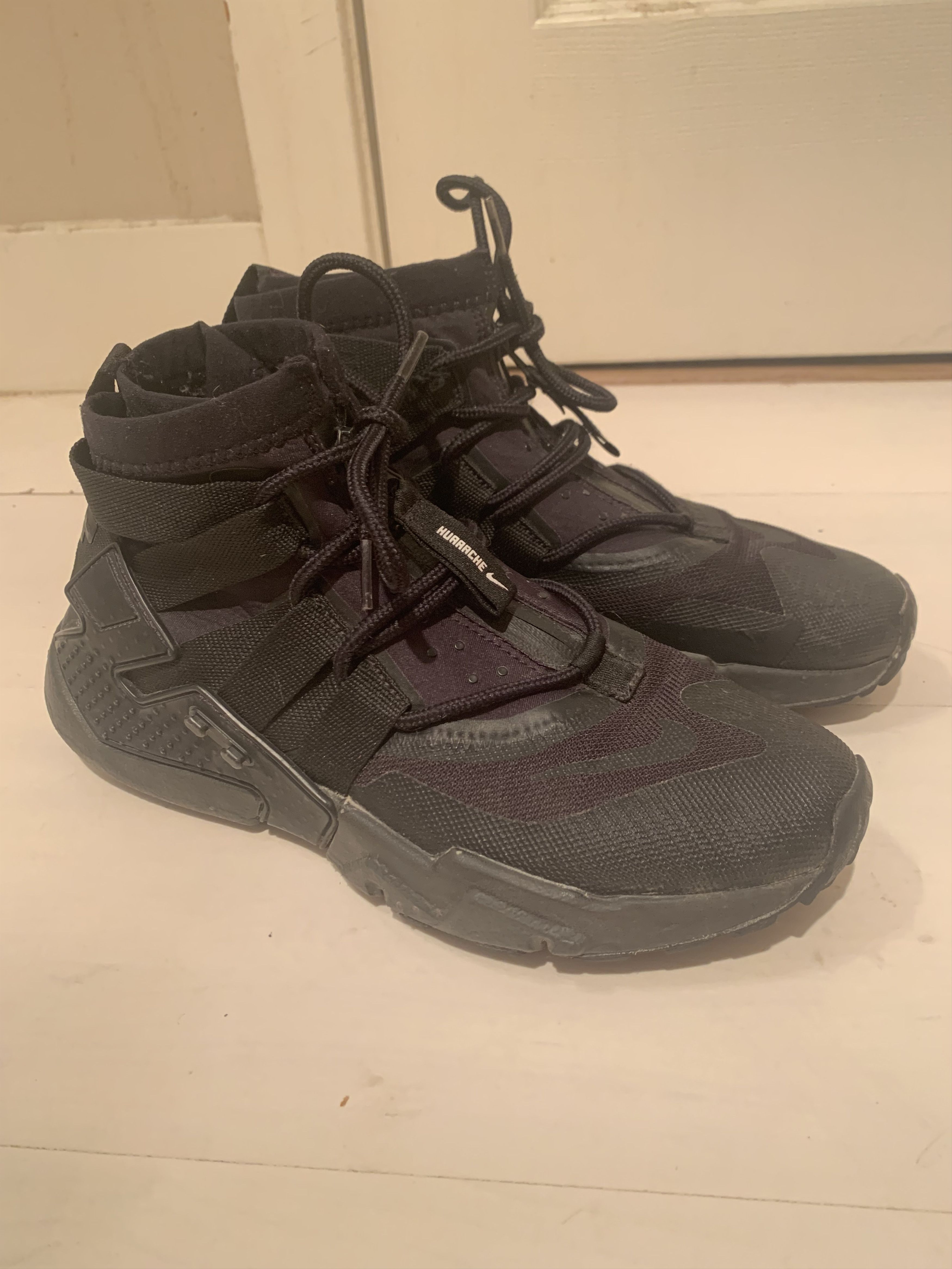 Nike Nike Air Huarache Gripp Black Size US 9 / EU 42 - 2 Thumbnail