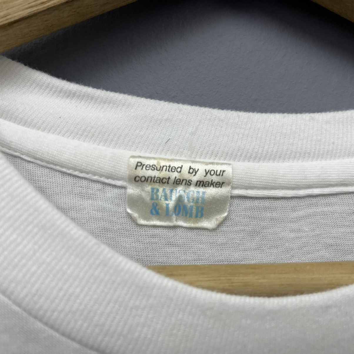 Bausch & Lomb Vintage Bausch & Lomb by Nancy Klobucars Pop Art T-shirt Size US M / EU 48-50 / 2 - 7 Thumbnail