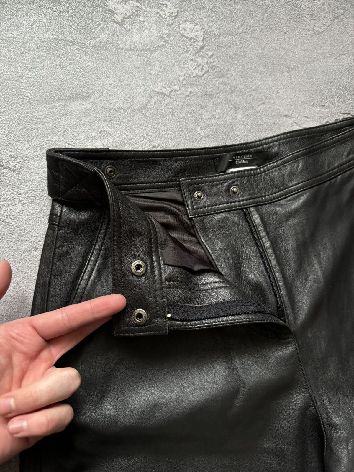 Designer × Max Mara × Weekend Max Mara Weekend Max Mara USA6/FB38/GB8 leather pant trouser chino Size 28" / US 6 / IT 42 - 6 Thumbnail