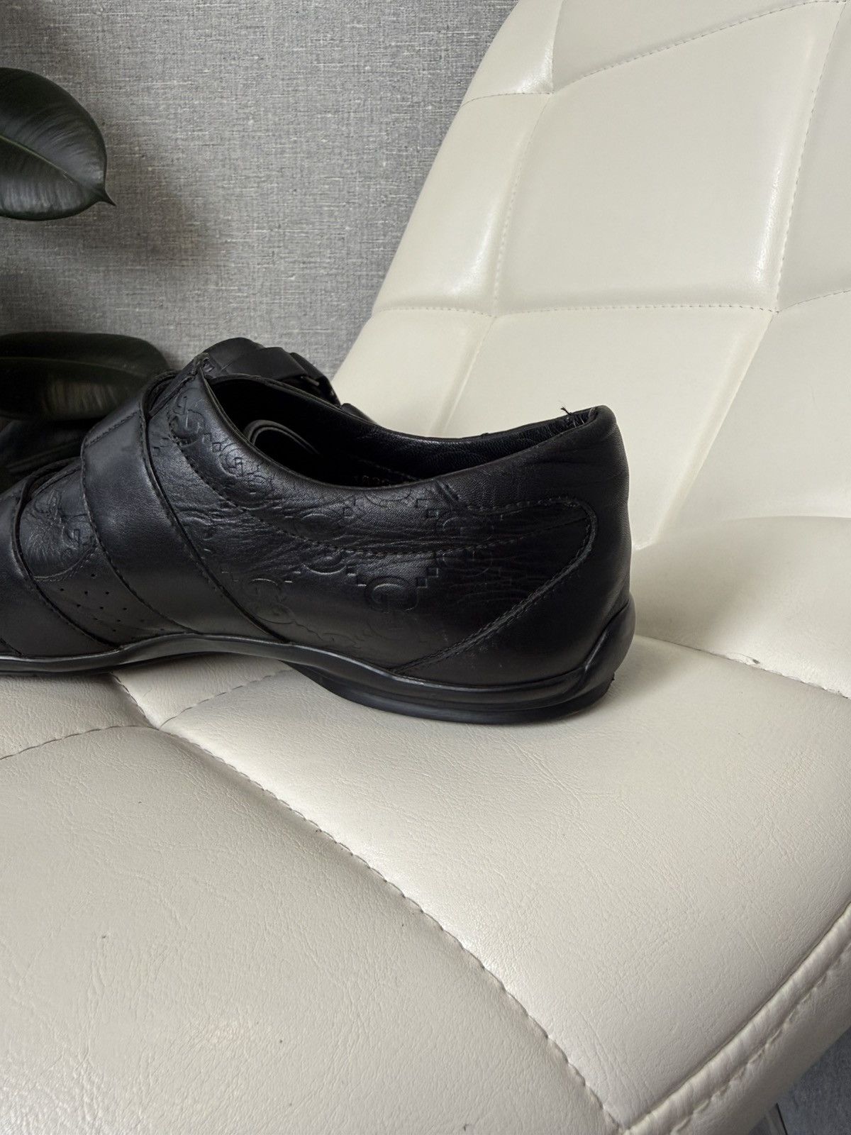Gucci Gucci GG Guccissima Monogram Black Leather Sneakers (121830) Size US 7 / IT 37 - 13 Thumbnail