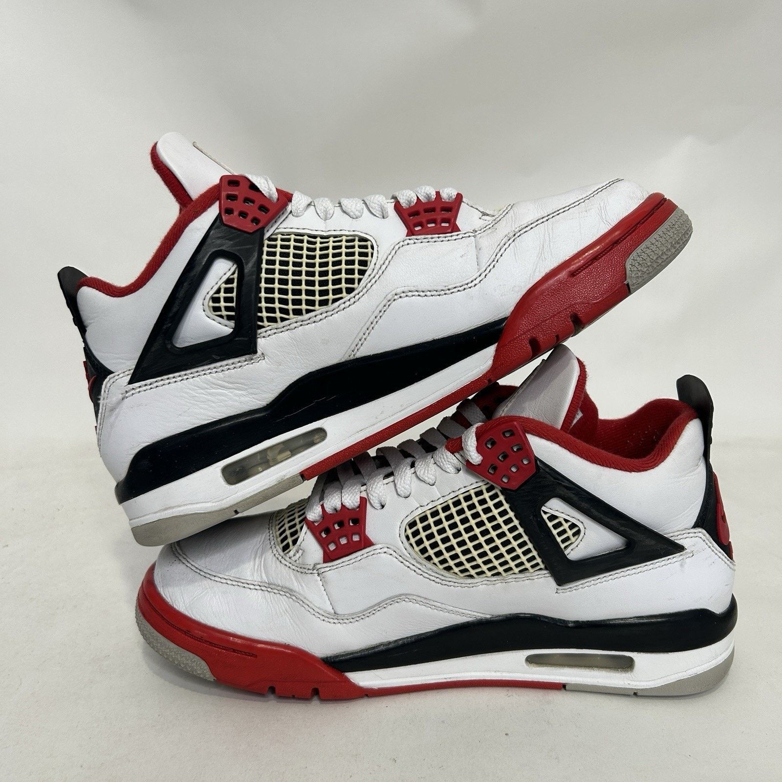 Jordan Brand Nike Air Jordan 4 Retro OG “Fire Red/White Black Red" Size US 8 / EU 41 - 3 Thumbnail