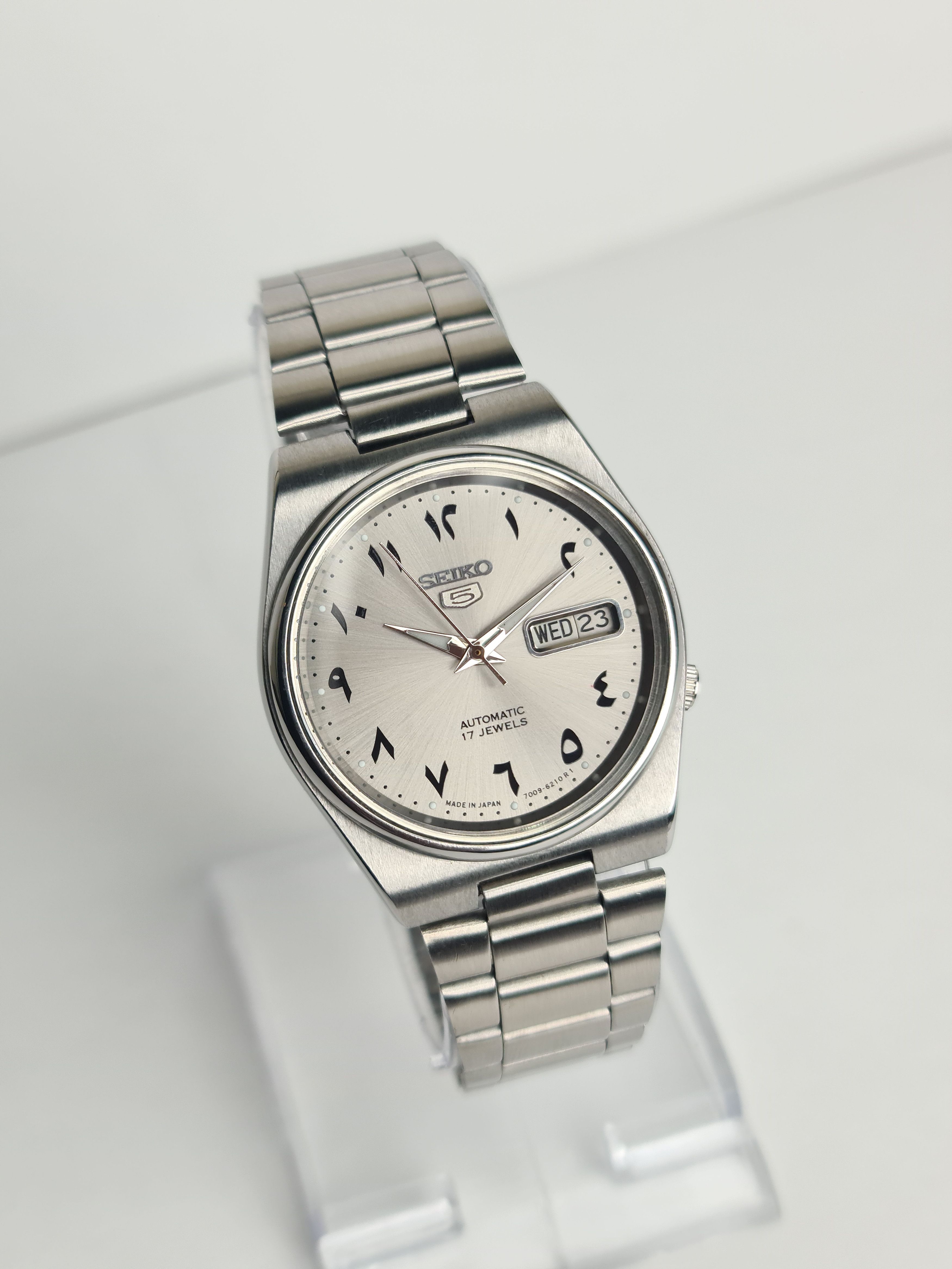 Seiko Seiko 5 Superior SKZ023 Whirlpool White Dial | Grailed