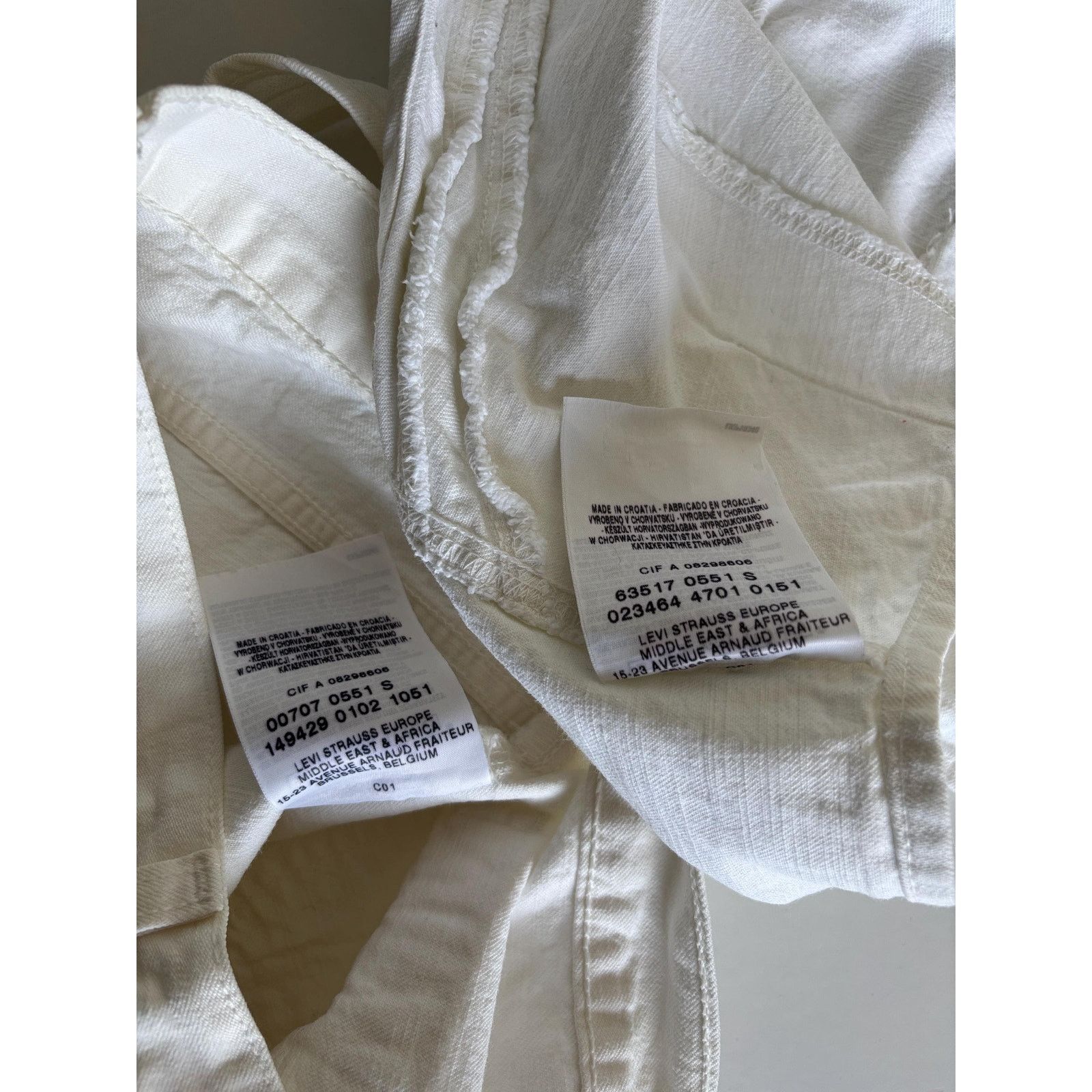 Japanese Brand × Levi's × Levi's Vintage Clothing Vintage Levi's White Denim Two Piece Set Crop Top Shorts Y2K Size 26" / US 2 / IT 38 - 8 Thumbnail