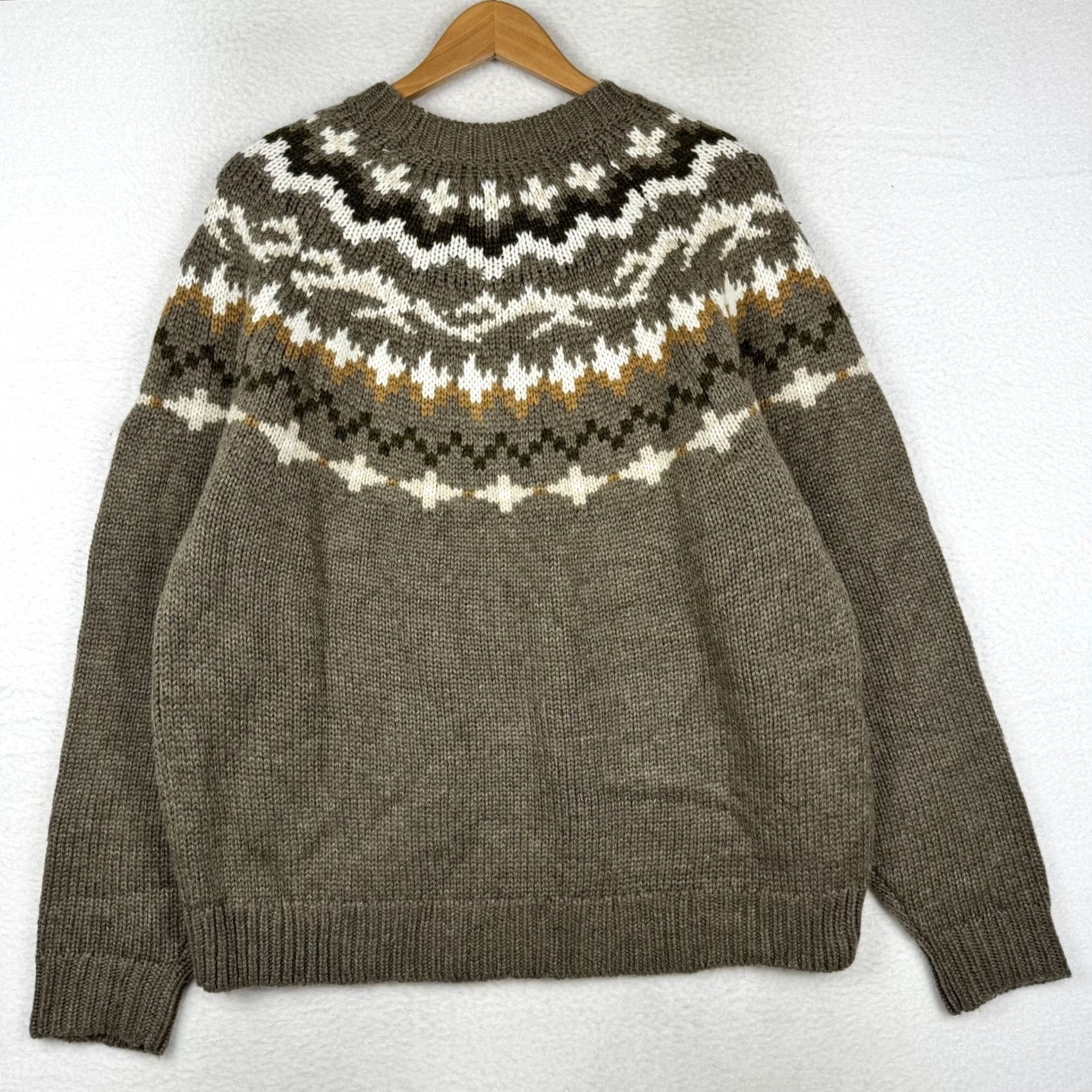 American Eagle Outfitters VINTAGE? No. (Original is new) So: American Eagle Outfitters Sweater Mens L Crew Neck Brown Knit Fair Isle Pullover Knit Winter Fall Casual Size US L / EU 52-54 / 3 - 6 Thumbnail
