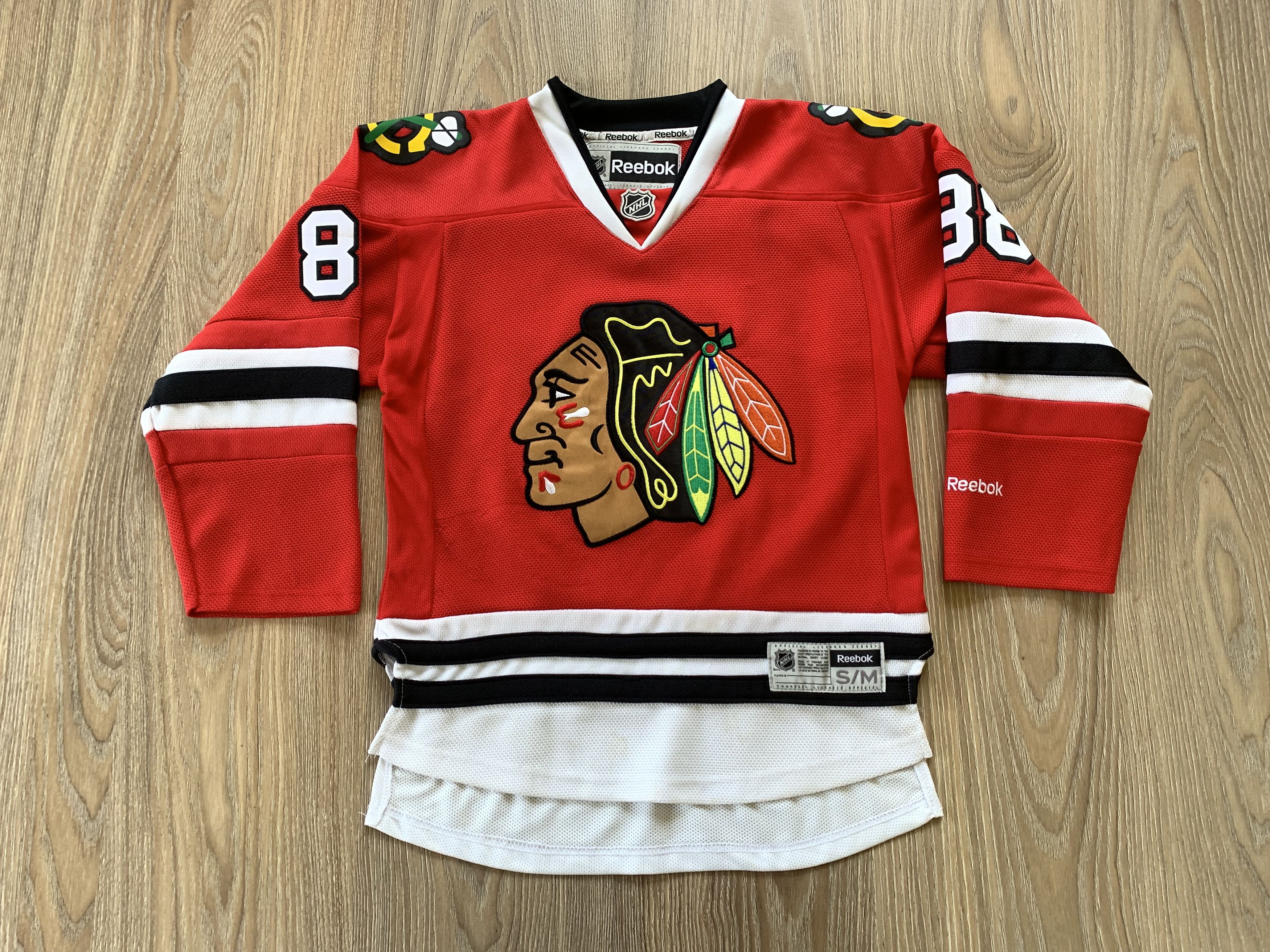 NHL × Reebok Reebok Chicago Blackhawks Hockey Youth Jersey #88 Size US XXS / EU 40 - 2 Thumbnail