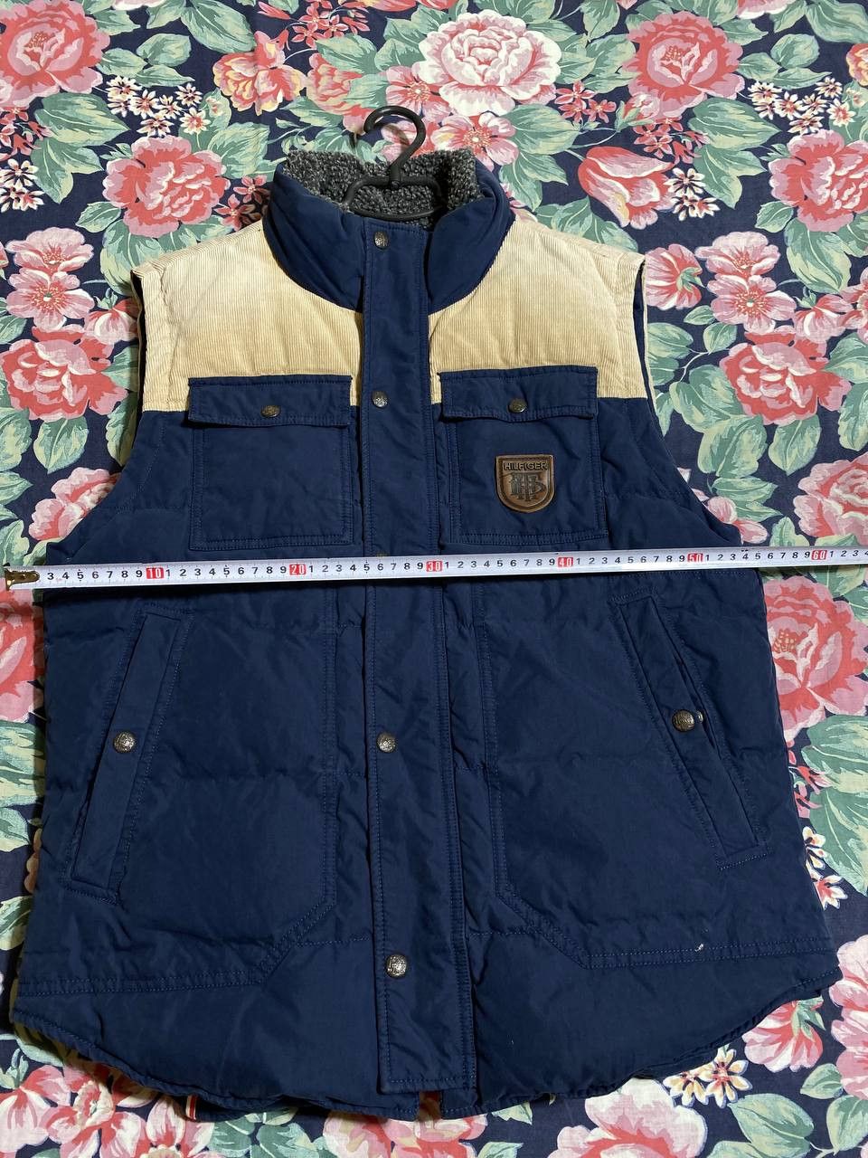 Tommy Hilfiger × Vintage Vintage brown Tommy Hilfiger hunting cargo utility vest Size US M / EU 48-50 / 2 - 2 Thumbnail