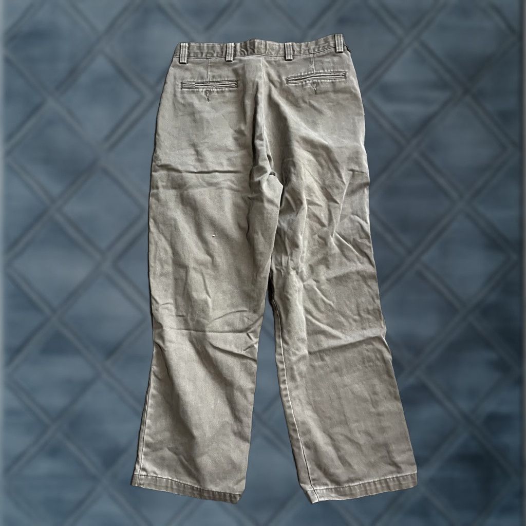 Dockers DOCKERS Pants Flat Front Classic Fit Mens 34x30 Brown Chino | Size 34 Regular Waist 34 Inseam 30 in Cotton Flat Front Belt Loops Button Dockers D2 Size US 34 / EU 50 - 1 Thumbnail