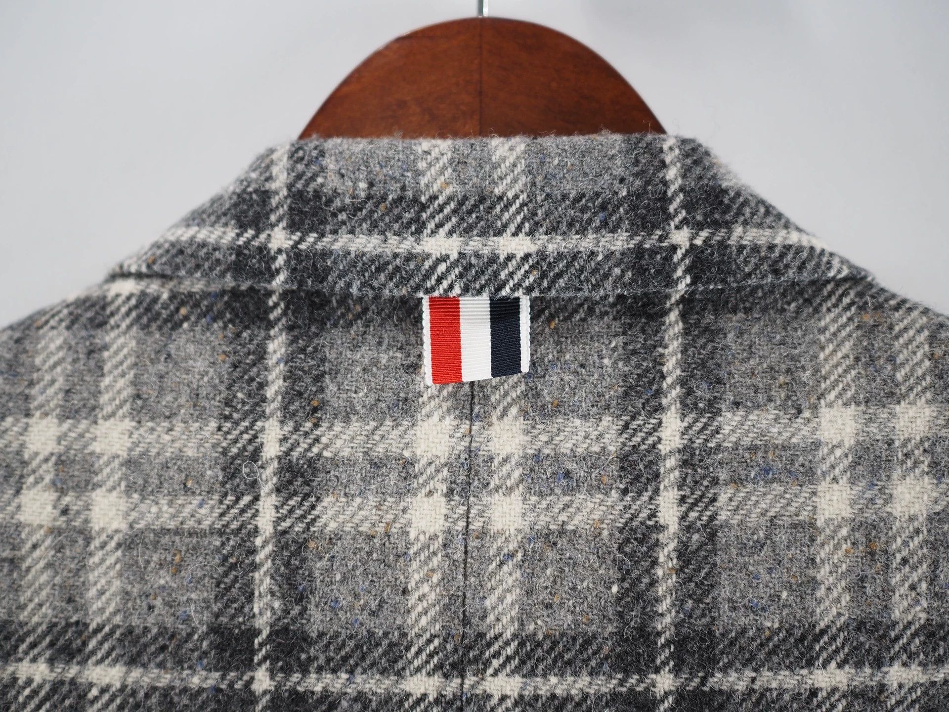 Thom Browne Dachshund Embroidered Plaid Blazer Size 36R - 4 Thumbnail