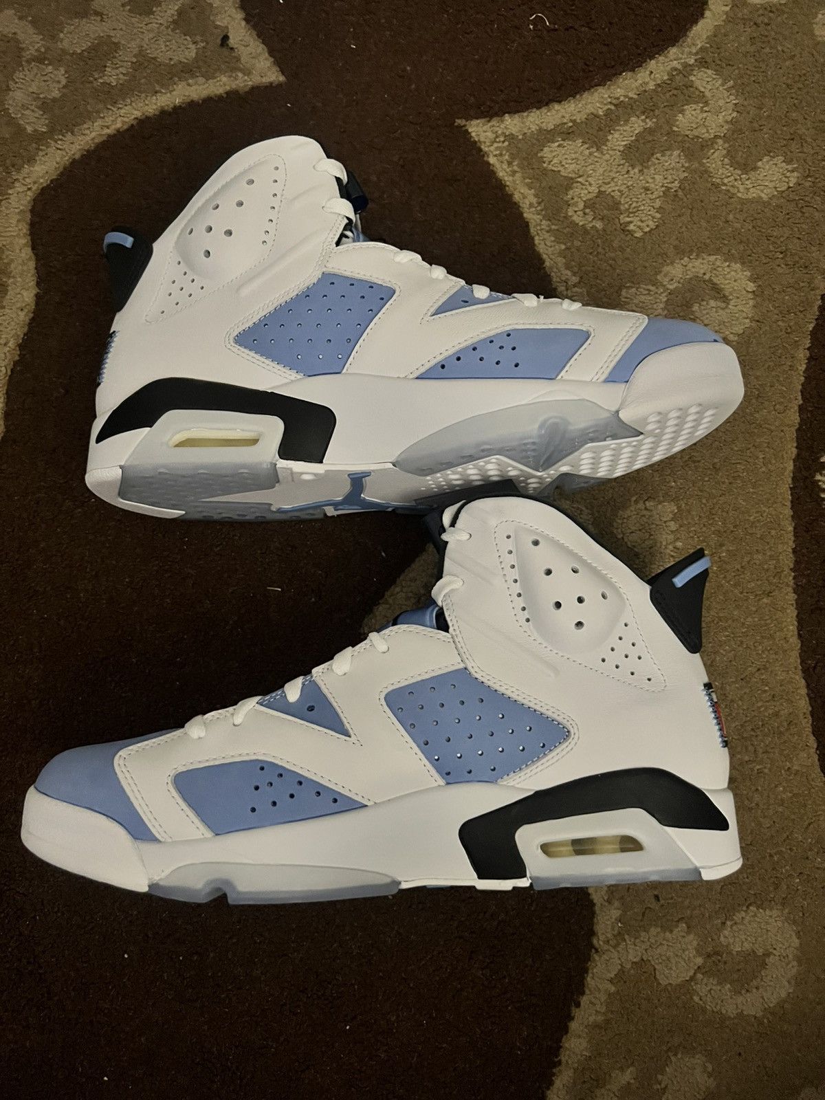 Jordan Brand Air Jordan 6 Retro 'UNC Home' Size US 11.5 / EU 44-45 - 1 Thumbnail