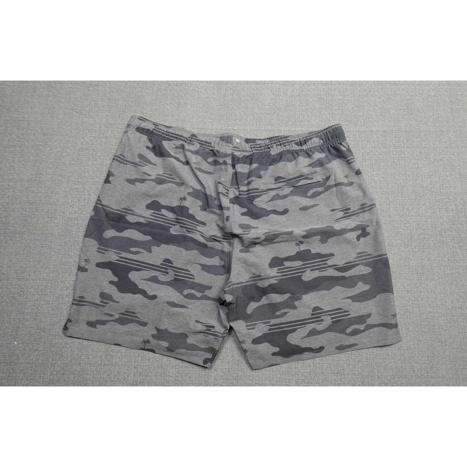 TravisMathew Travis Mathew Leader Board Shorts Mens 2XL Heather Gray Camo Lightweight Jersey Pockets Drawstring Relaxed Casual Summer Golf-inspired Mens Size US 39 - 3 Thumbnail
