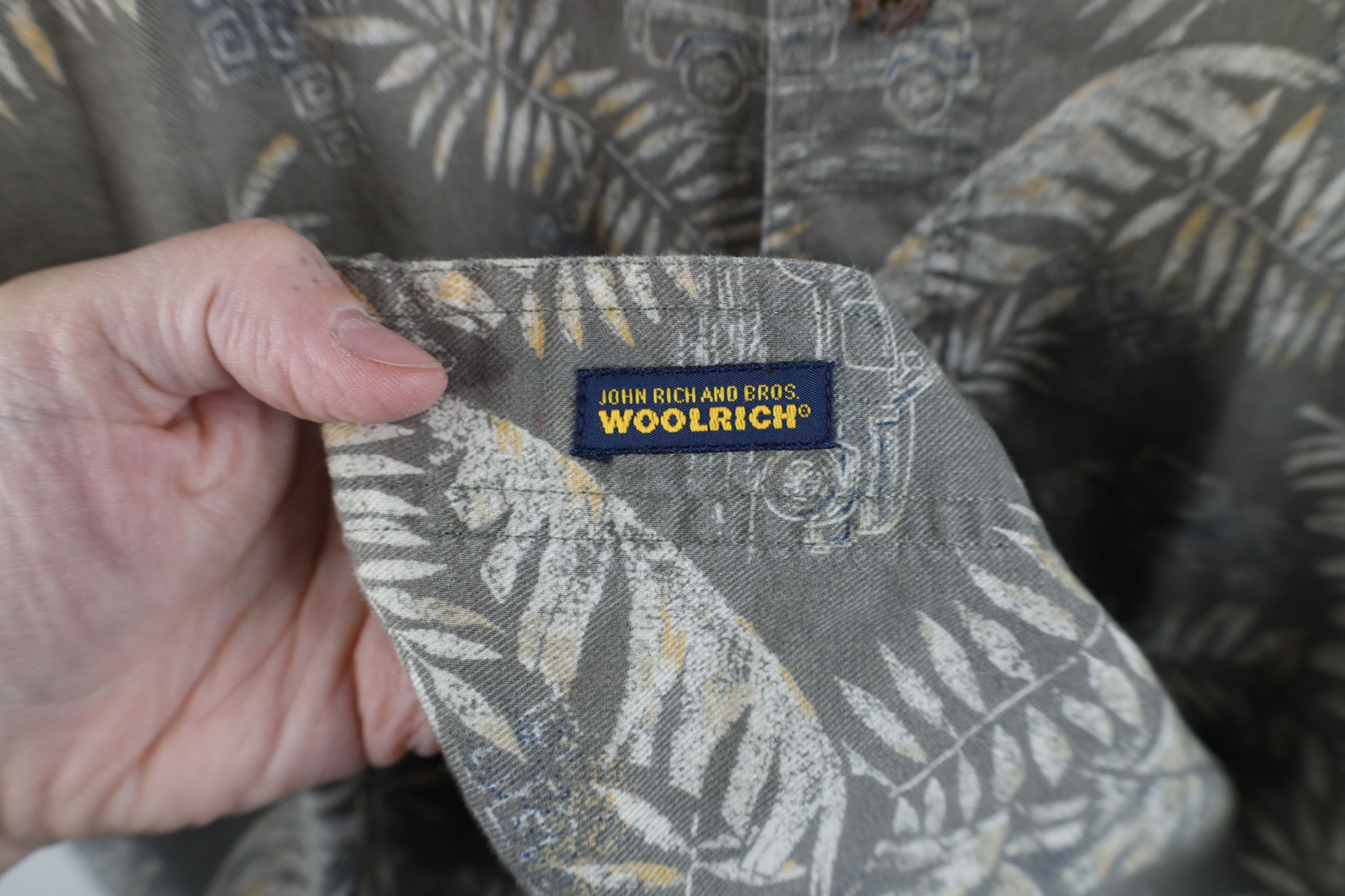Vintage × Woolrich Woolen Mills Vintage 90s Woolrich All Over Print Hawaiian Button Shirt Size US XXL / EU 58 / 5 - 7 Thumbnail