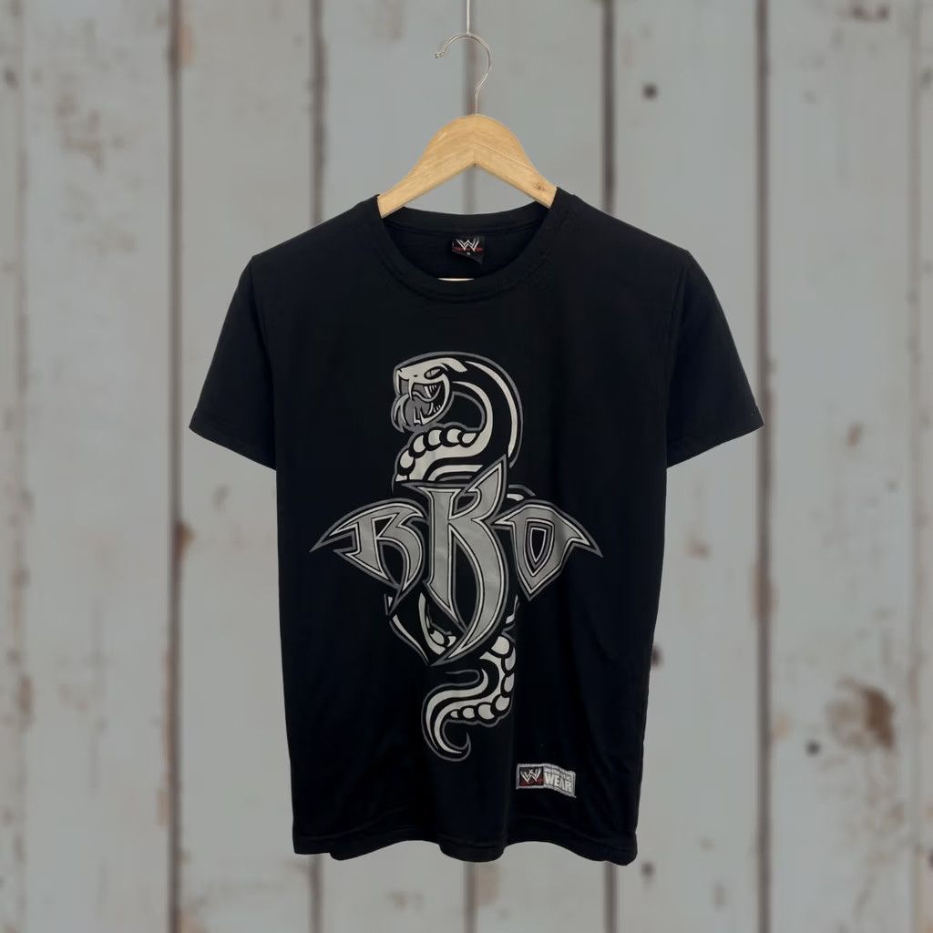 Vintage VINTAGE WWE RKO Randy Orton Wrestling T-Shirt Rare Retro Y2K S Black Mens T-Shirt Size US S / EU 44-46 / 1 - 1 Thumbnail