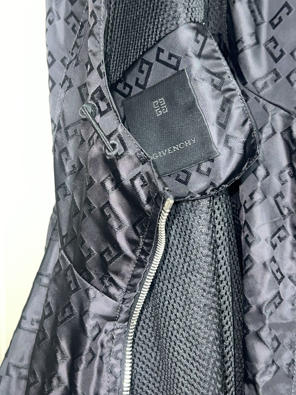 Givenchy Givenchy 4G monogram windbreaker 2024 Size US M / EU 48-50 / 2 - 1 Thumbnail