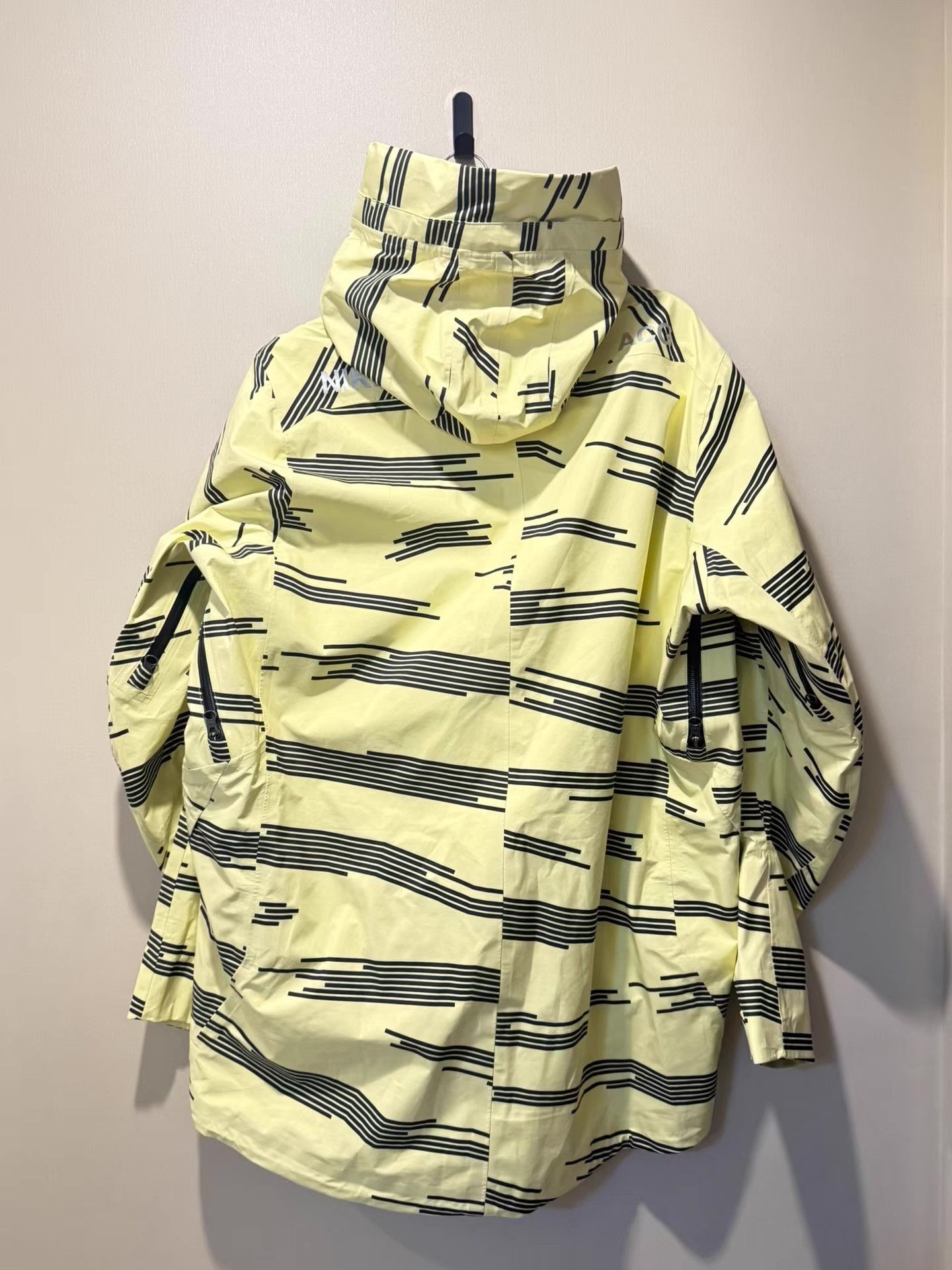 Nike Nike Nikelab ACG Alpine Functional Jacket Ｑ20 Size US L / EU 52-54 / 3 - 3 Thumbnail
