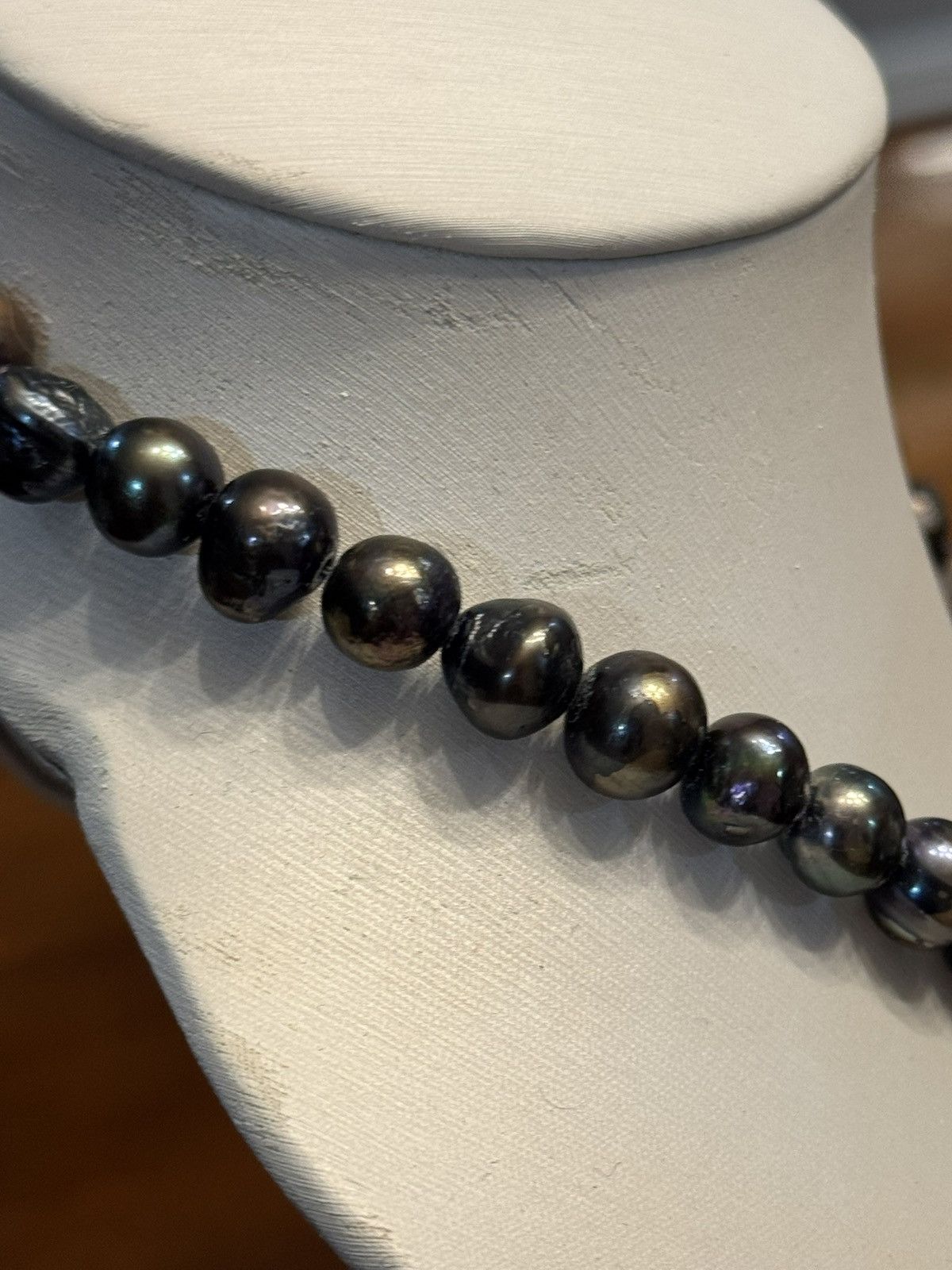 Jewelry Baroque Black Tahitian Natural Pearl Strand Necklace Size 30 - 11 Thumbnail