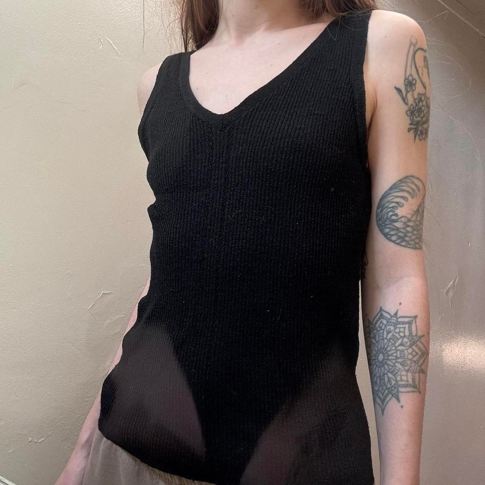 Vintage Vintage Finity Studio Classic Black Tank Top Small 90s Y2K Size S / US 4 / IT 40 - 2 Thumbnail