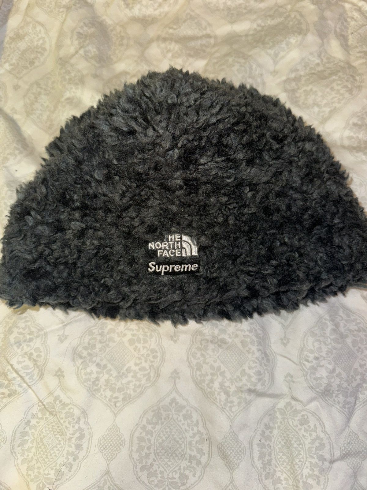 Supreme × The North Face Supreme x the north face high pile fleece