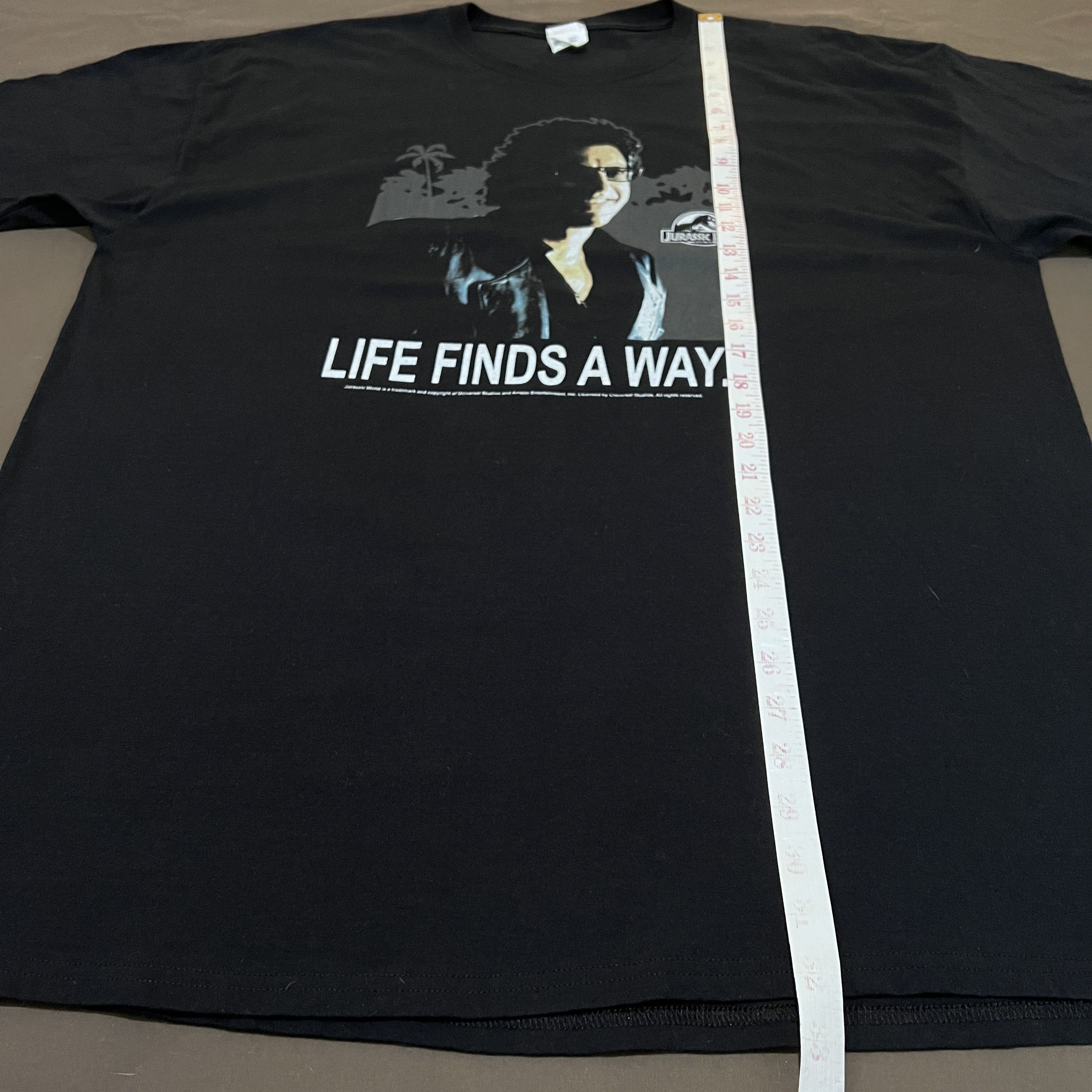 Universal Studios Jurassic Park Ian Malcolm Movie Promo Tee 2XL Size US XXL / EU 58 / 5 - 7 Thumbnail