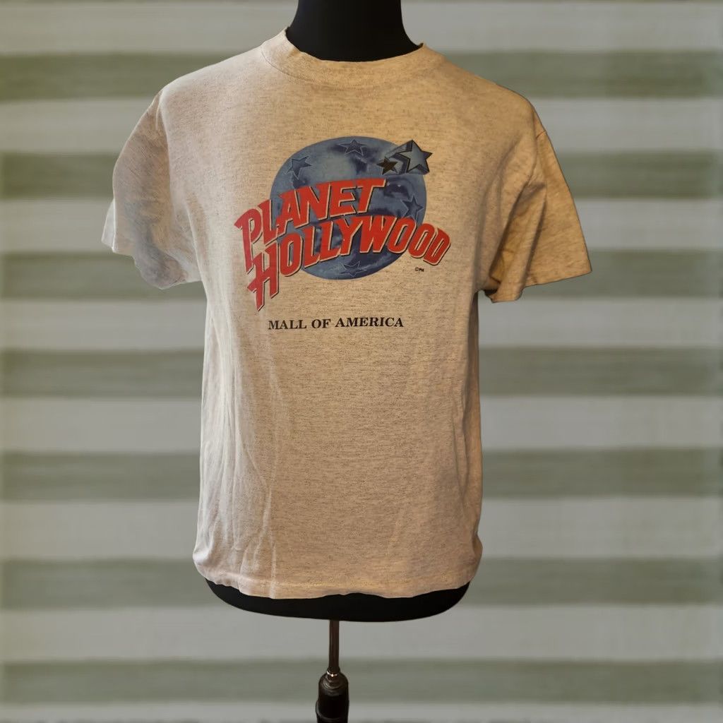Planet Hollywood VINTAGE Planet Hollywood Gray T-Shirt Size M 90s Crew Neck Short Sleeve Graphic Print Men Size US M / EU 48-50 / 2 - 1 Thumbnail