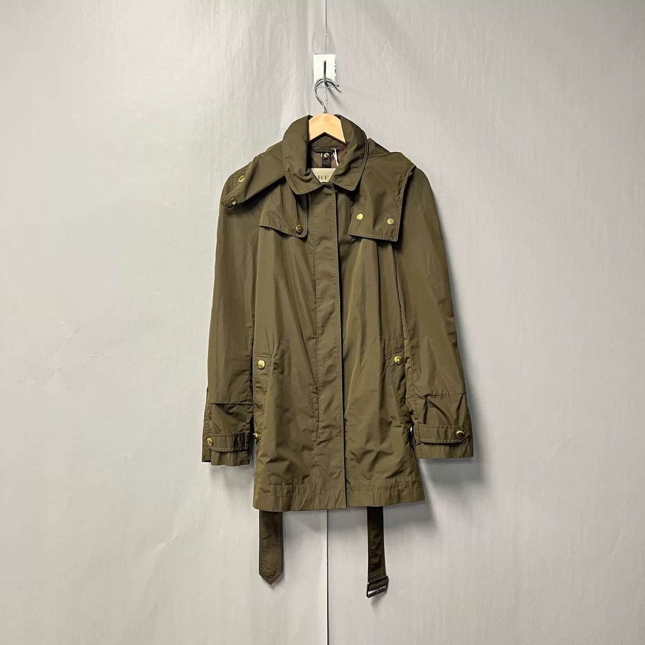 Burberry Burberry Women's Long Trench Coat UK4 Size US XS / EU 42 / 0 - 1 Thumbnail