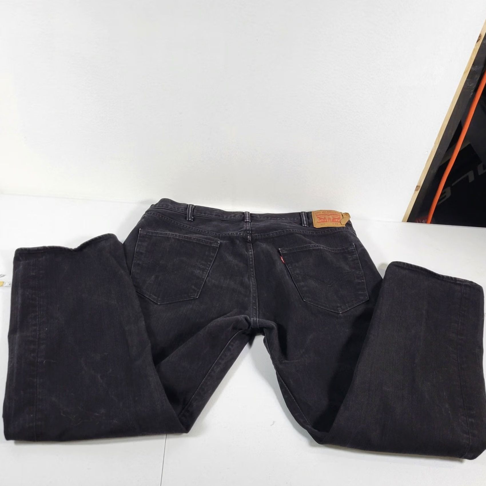 Levi's Item Specifications: Brand: Nike Size US 44 / EU 60 - 2 Thumbnail