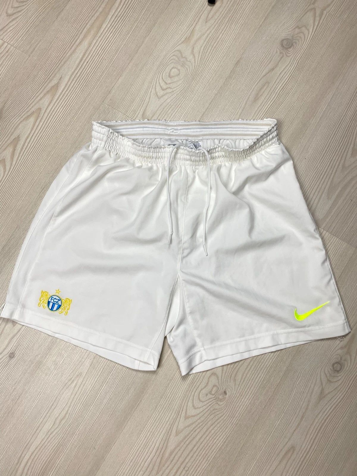 Nike FC Zürich Home Soccer Football Shorts Nike Size US 32 / EU 48 - 1 Thumbnail