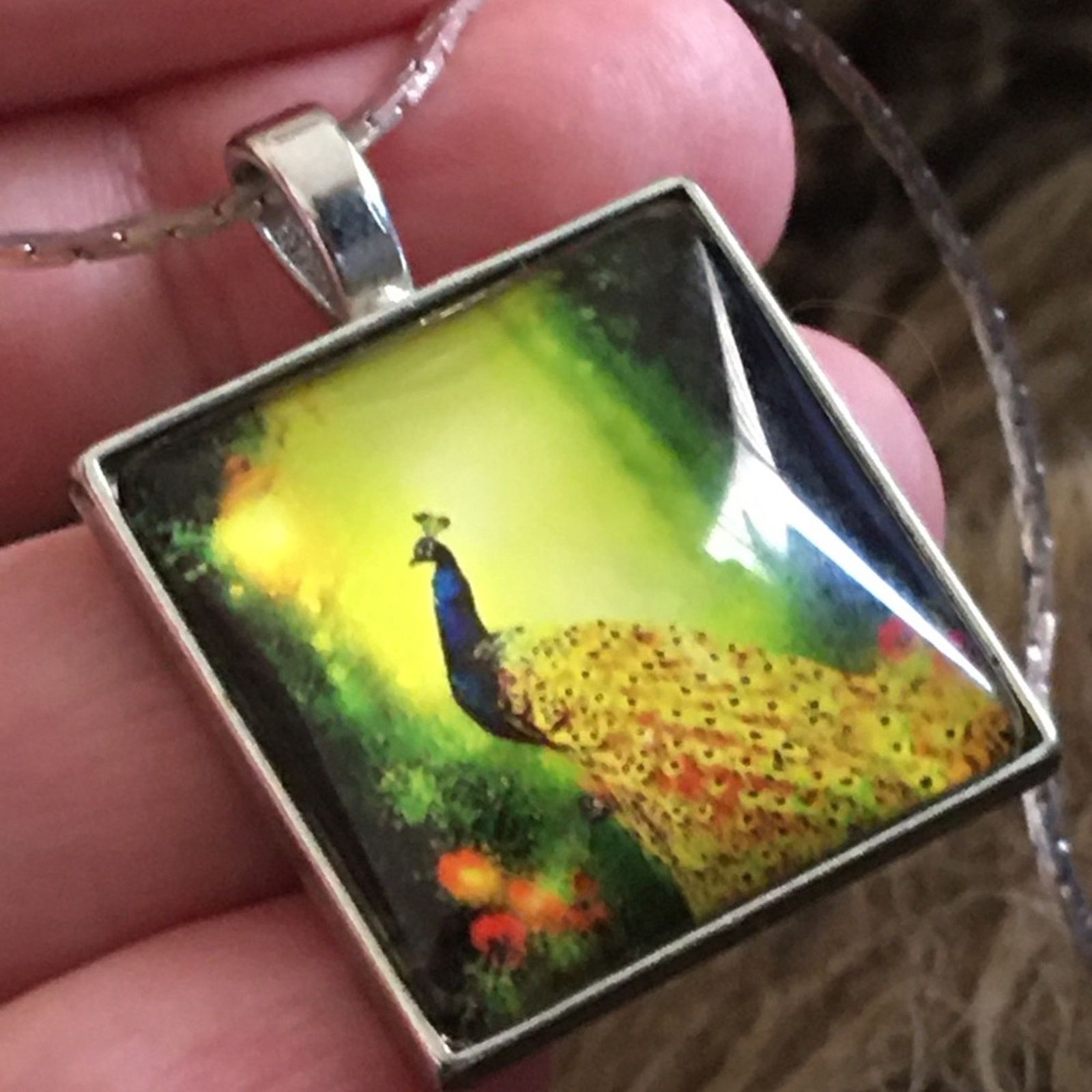Jewelry Dome peacock pendant on silver chain necklace Size ONE SIZE - 6 Thumbnail