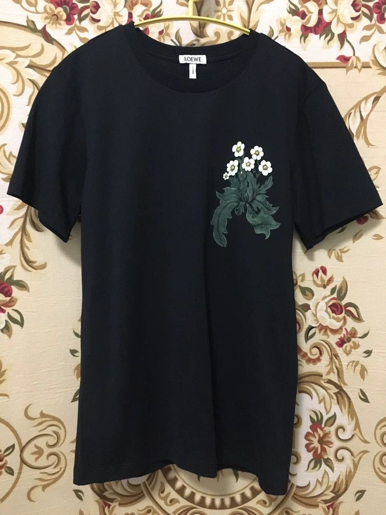 Loewe LOEWE Short sleeve T-shirt Size XS / US 0-2 / IT 36-38 - 1 Thumbnail